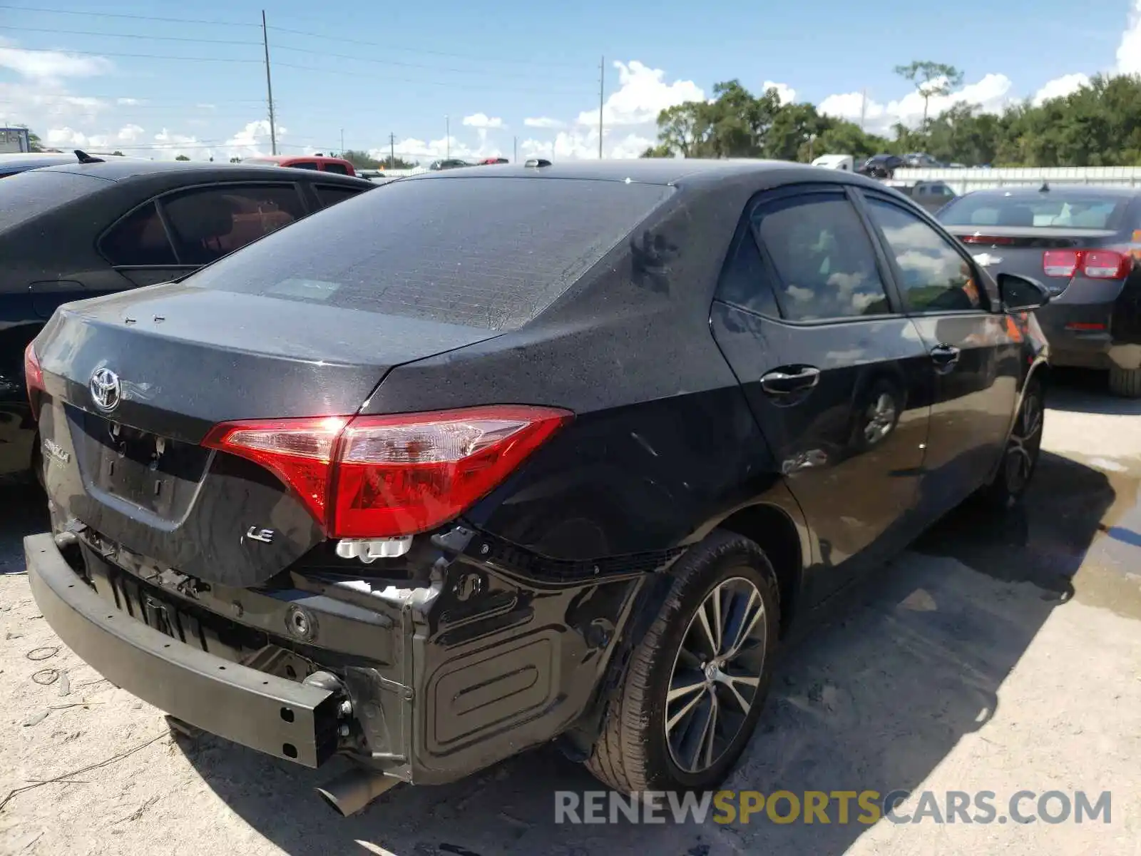 4 Photograph of a damaged car 2T1BURHE2KC181905 TOYOTA COROLLA 2019