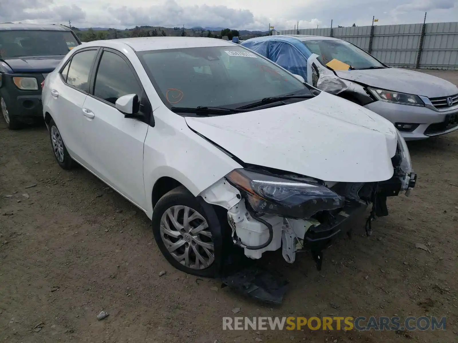 1 Photograph of a damaged car 2T1BURHE2KC183556 TOYOTA COROLLA 2019