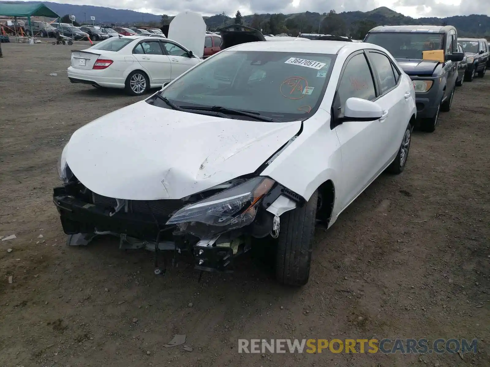 2 Photograph of a damaged car 2T1BURHE2KC183556 TOYOTA COROLLA 2019