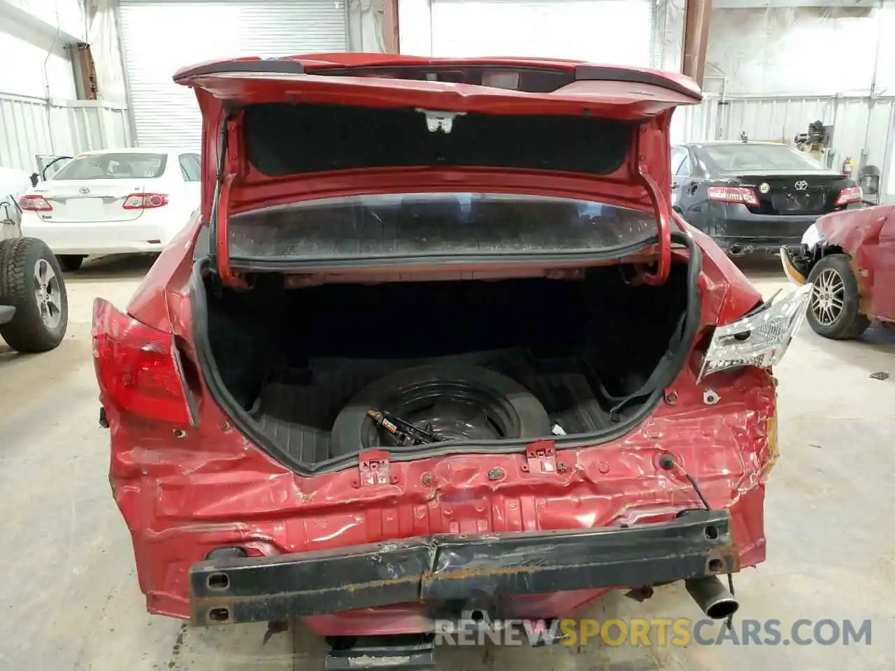 6 Photograph of a damaged car 2T1BURHE2KC184559 TOYOTA COROLLA 2019