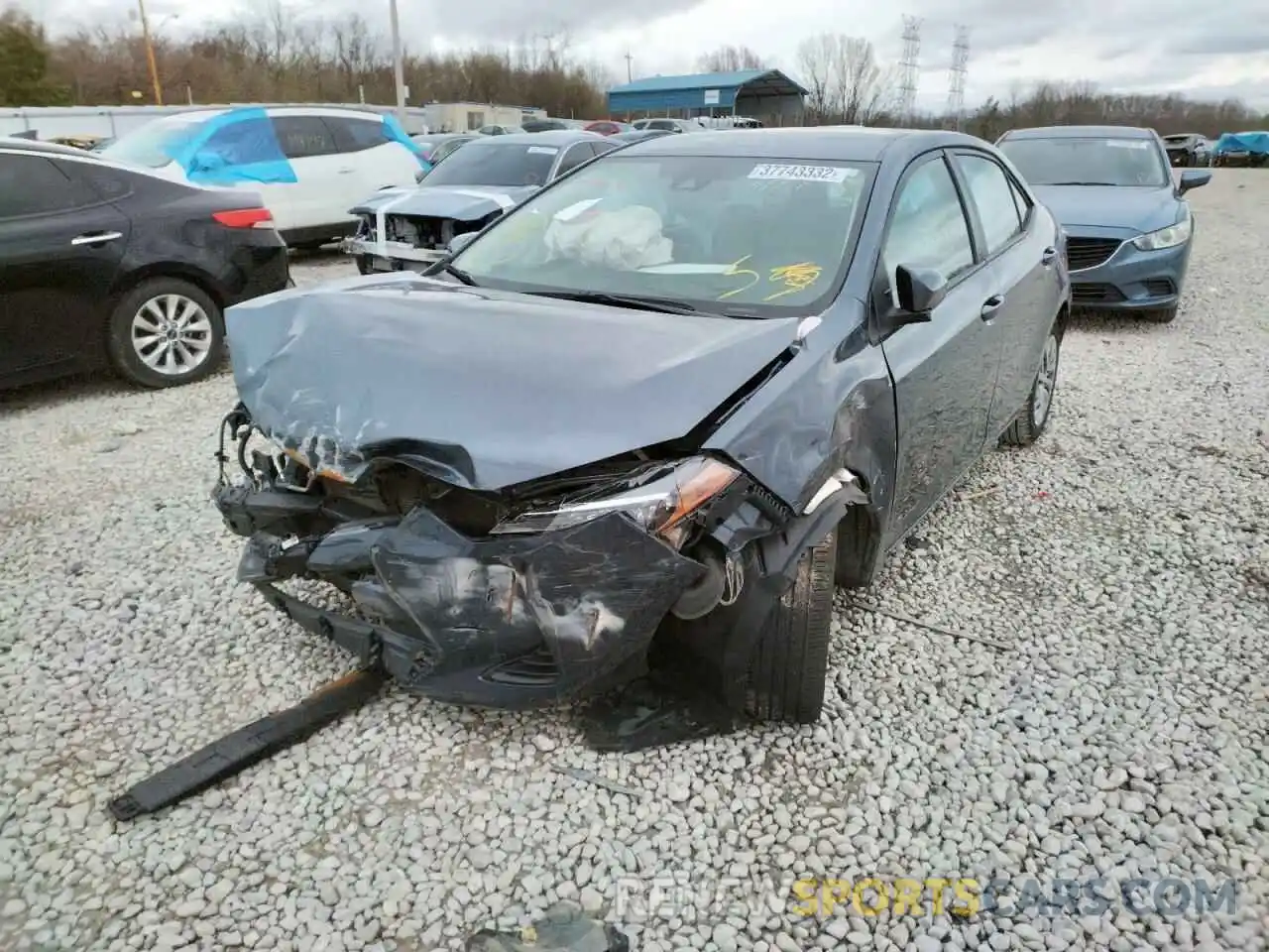 2 Photograph of a damaged car 2T1BURHE2KC185520 TOYOTA COROLLA 2019