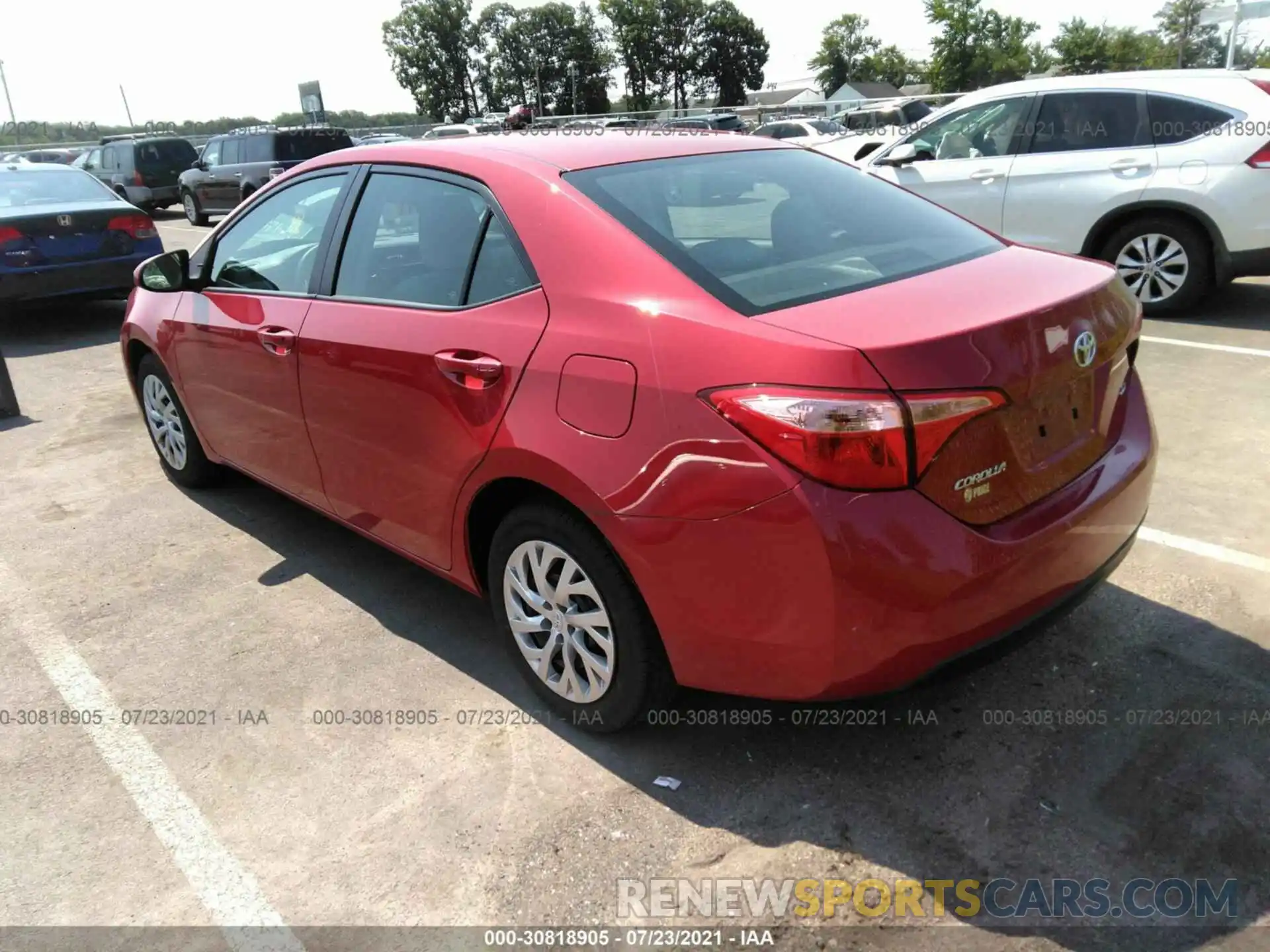 3 Photograph of a damaged car 2T1BURHE2KC185615 TOYOTA COROLLA 2019