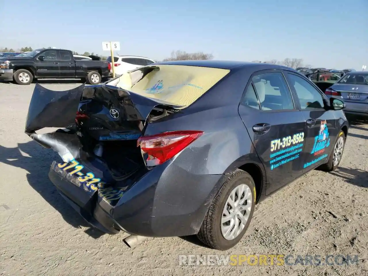 4 Photograph of a damaged car 2T1BURHE2KC185646 TOYOTA COROLLA 2019