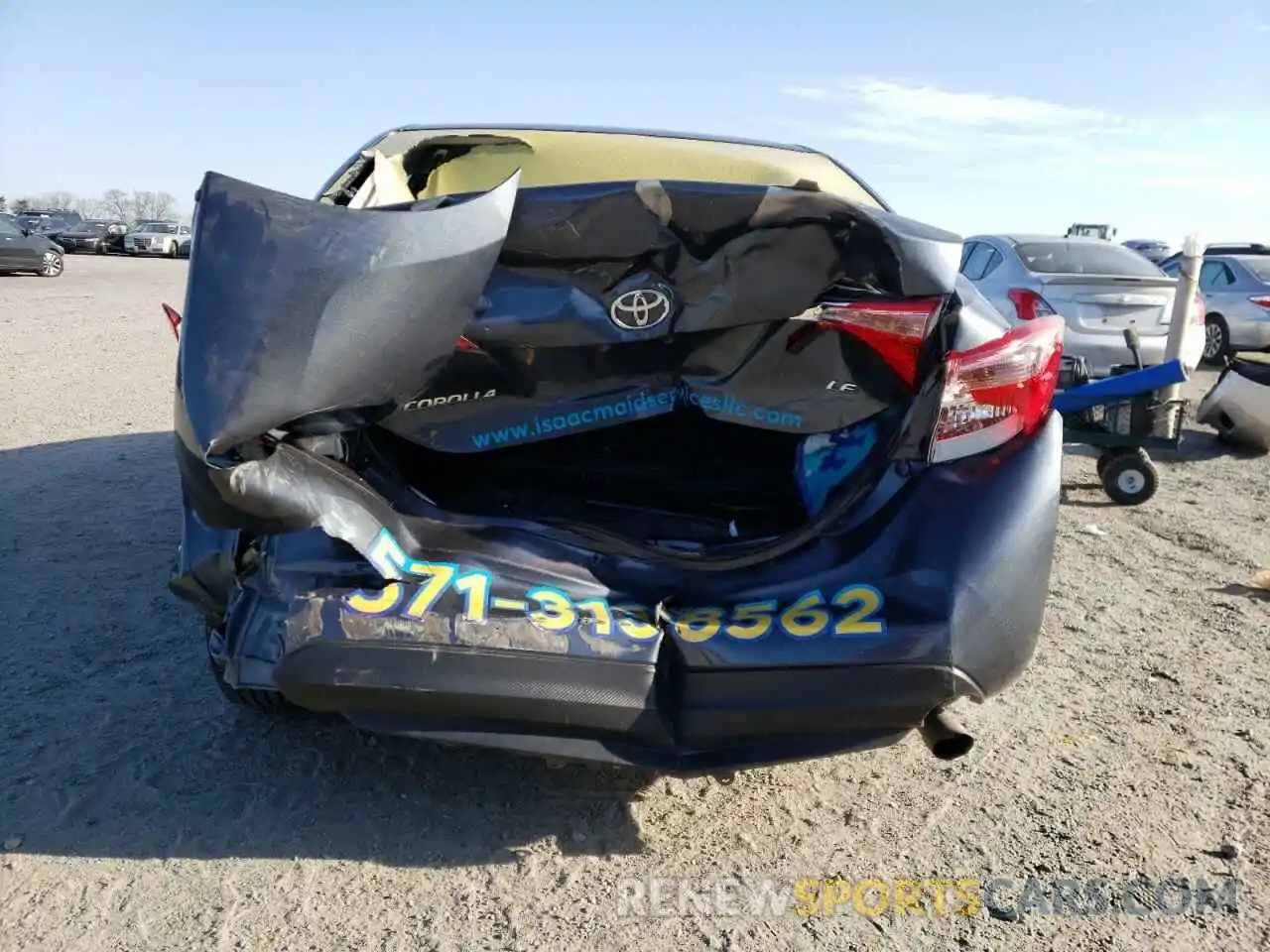 9 Photograph of a damaged car 2T1BURHE2KC185646 TOYOTA COROLLA 2019