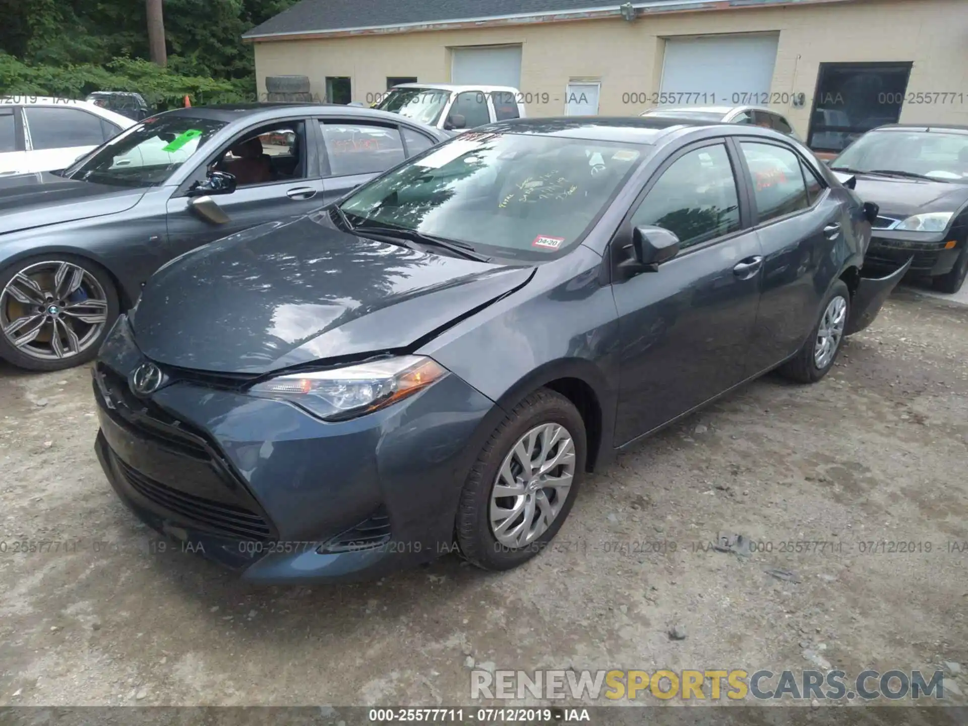 2 Photograph of a damaged car 2T1BURHE2KC185744 TOYOTA COROLLA 2019