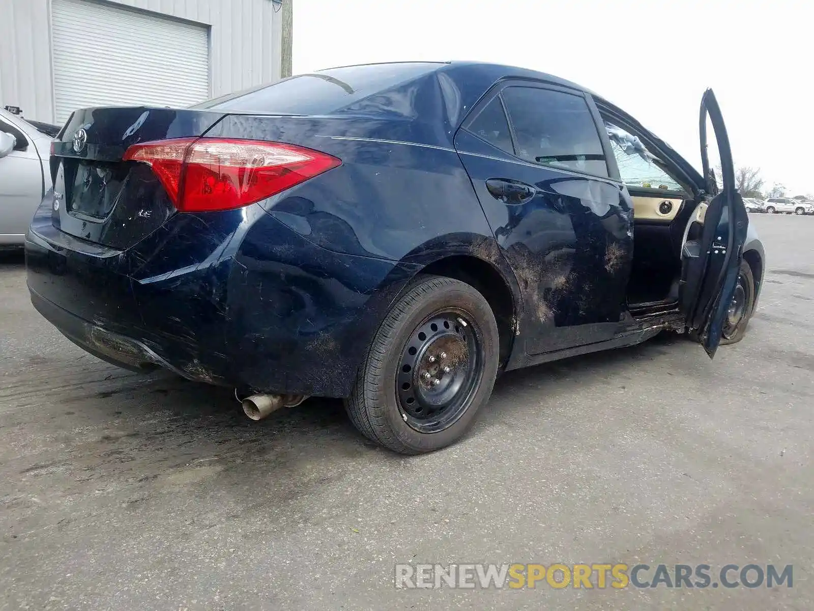 4 Photograph of a damaged car 2T1BURHE2KC185775 TOYOTA COROLLA 2019