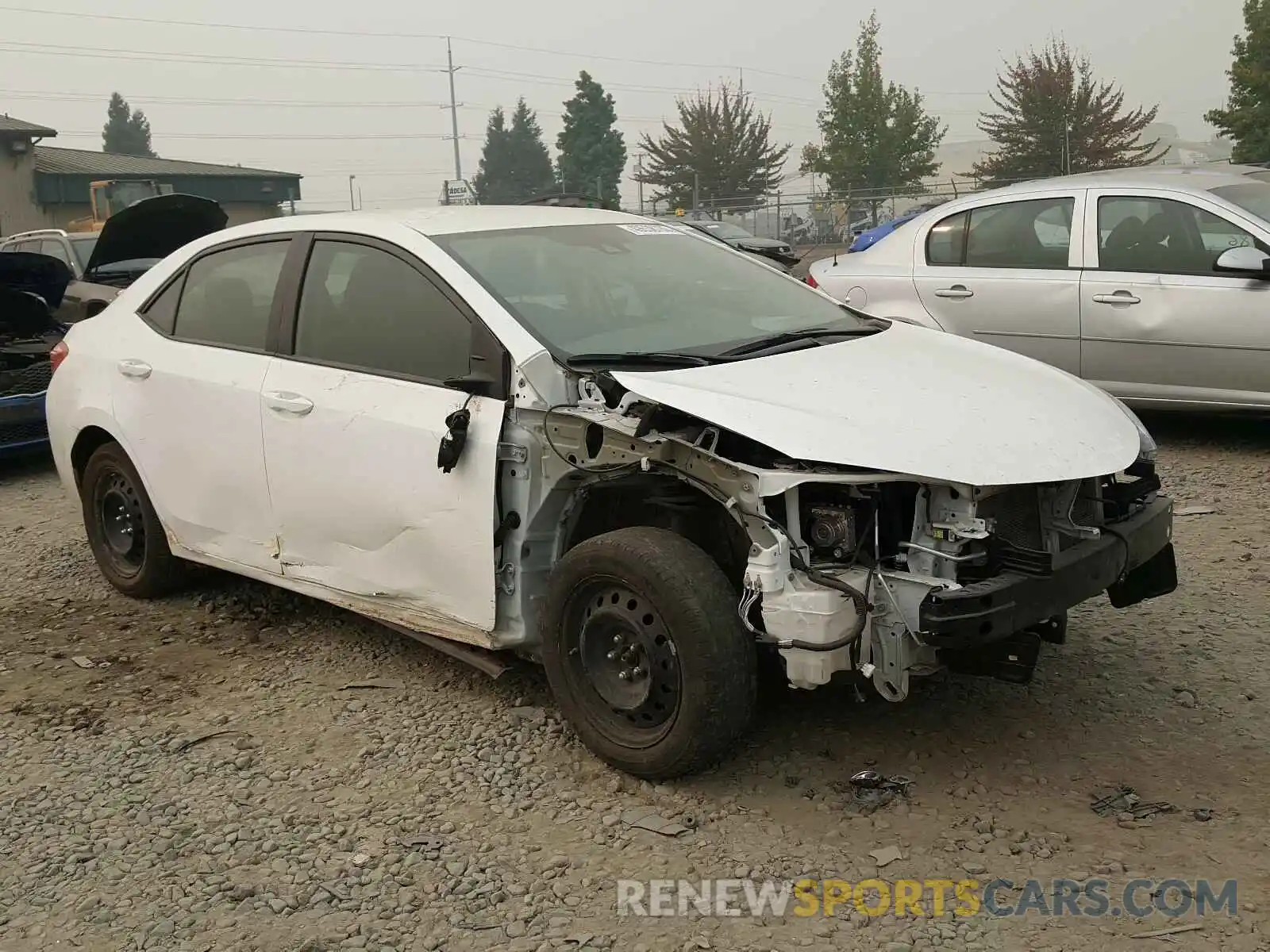 1 Photograph of a damaged car 2T1BURHE2KC185971 TOYOTA COROLLA 2019