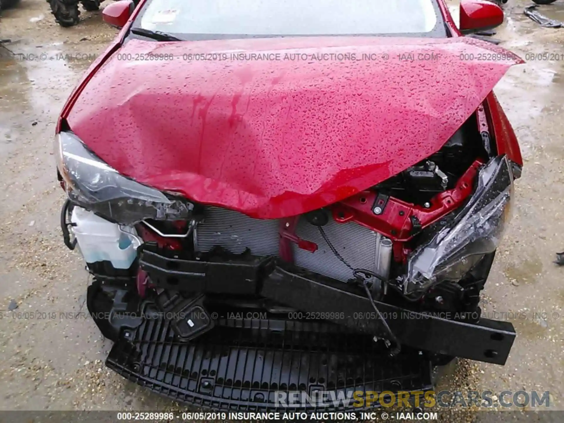 10 Photograph of a damaged car 2T1BURHE2KC186201 TOYOTA COROLLA 2019