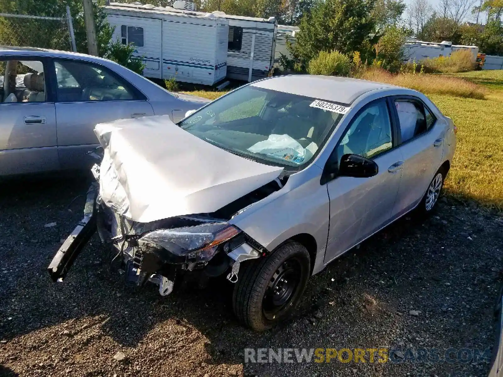 2 Photograph of a damaged car 2T1BURHE2KC186358 TOYOTA COROLLA 2019