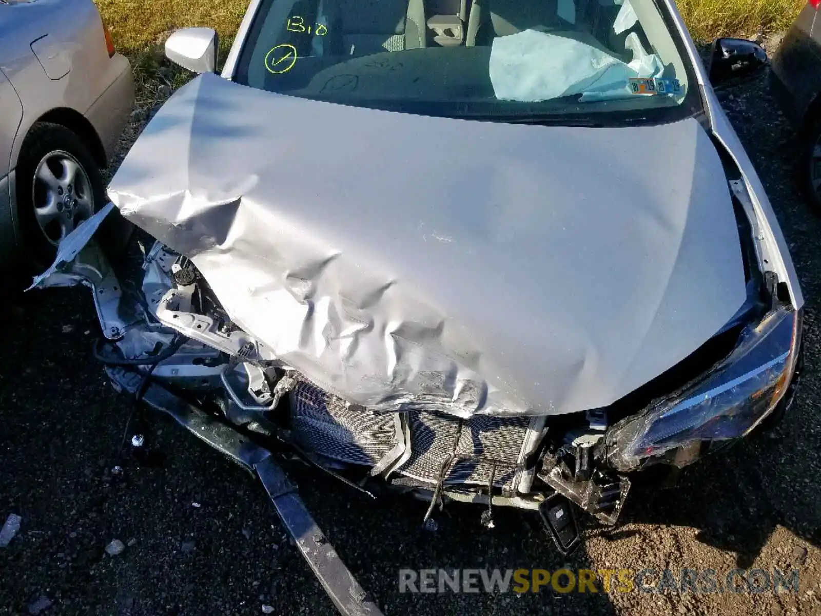 7 Photograph of a damaged car 2T1BURHE2KC186358 TOYOTA COROLLA 2019