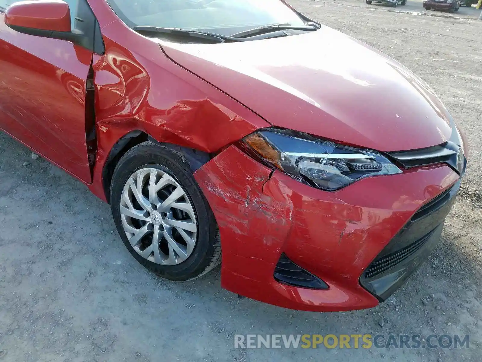 9 Photograph of a damaged car 2T1BURHE2KC186554 TOYOTA COROLLA 2019