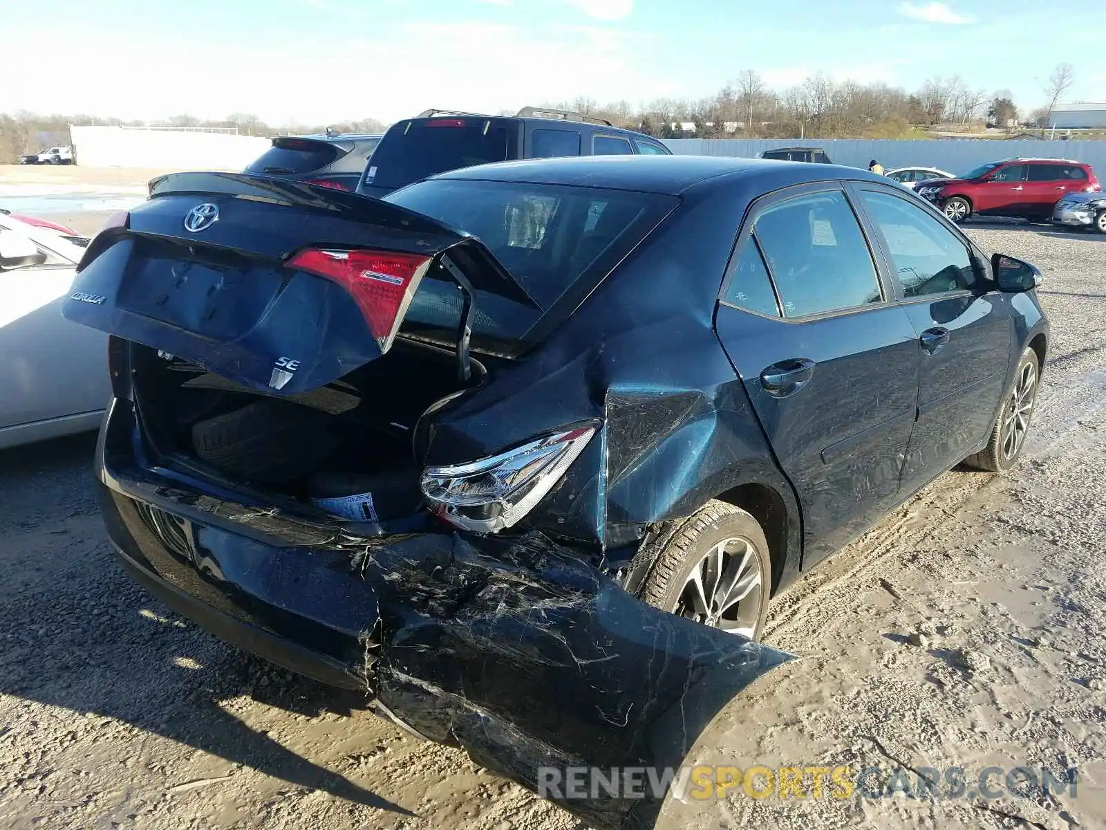 4 Photograph of a damaged car 2T1BURHE2KC186618 TOYOTA COROLLA 2019