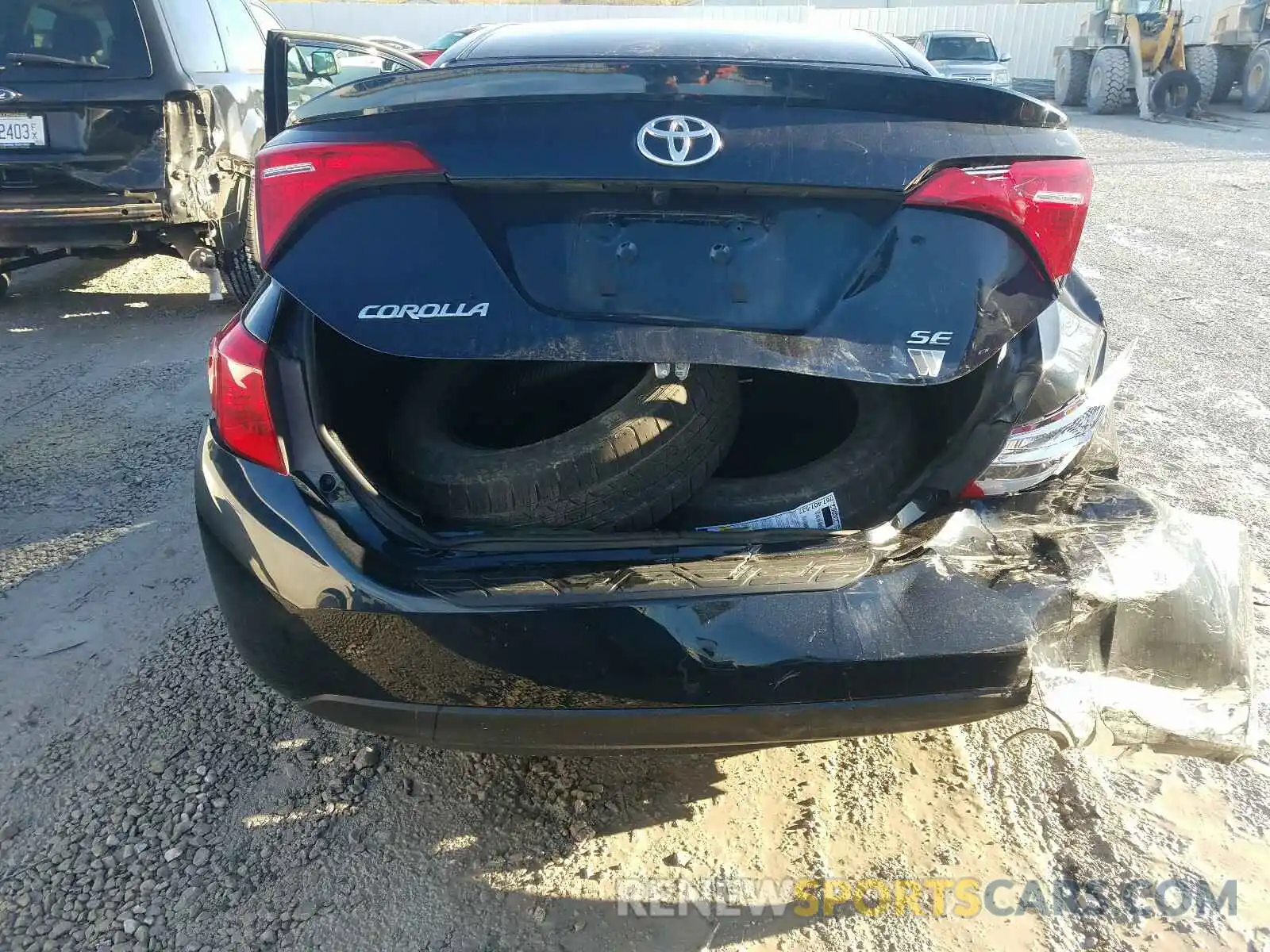 9 Photograph of a damaged car 2T1BURHE2KC186618 TOYOTA COROLLA 2019