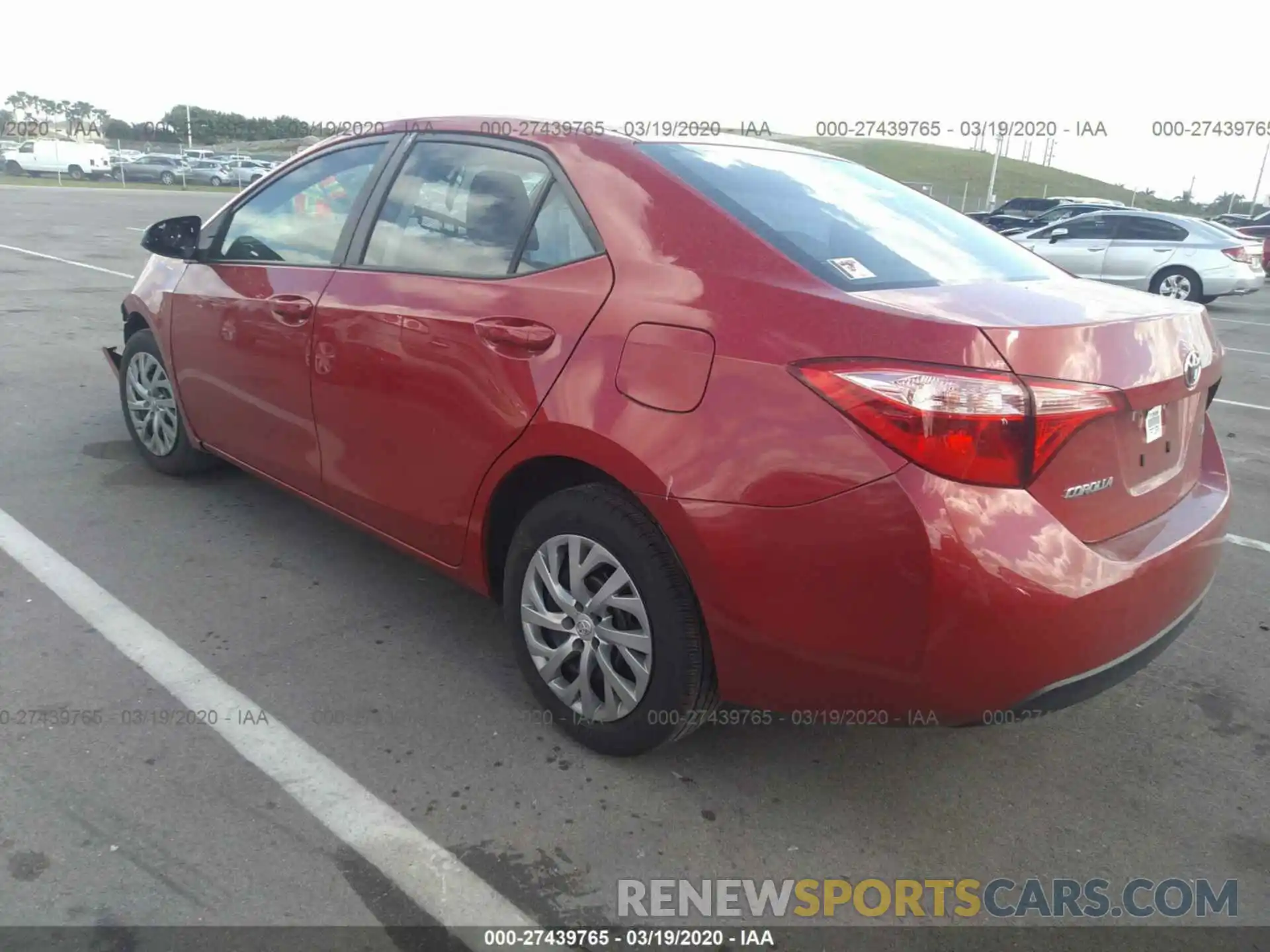 3 Photograph of a damaged car 2T1BURHE2KC186666 TOYOTA COROLLA 2019