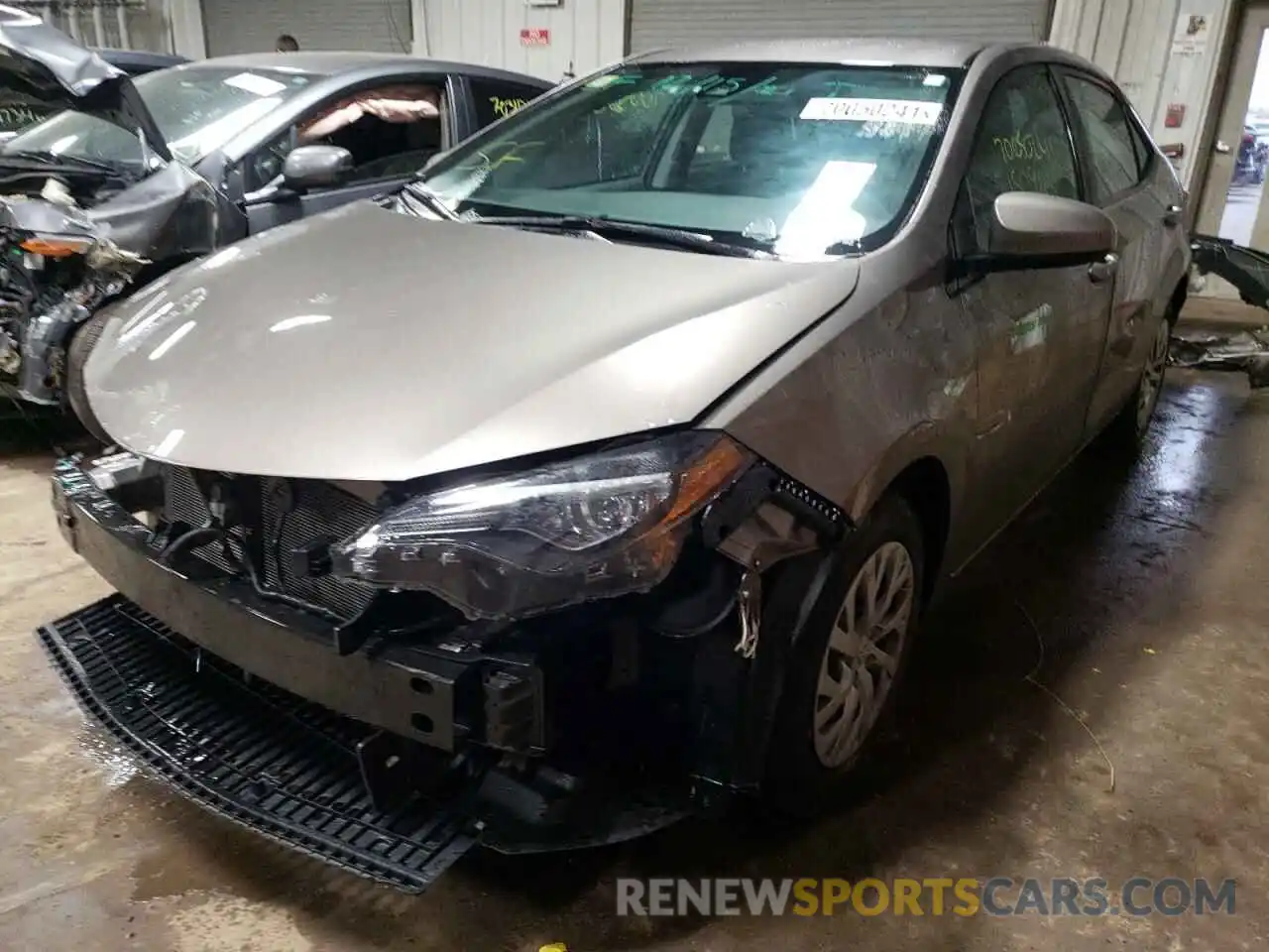 2 Photograph of a damaged car 2T1BURHE2KC186974 TOYOTA COROLLA 2019