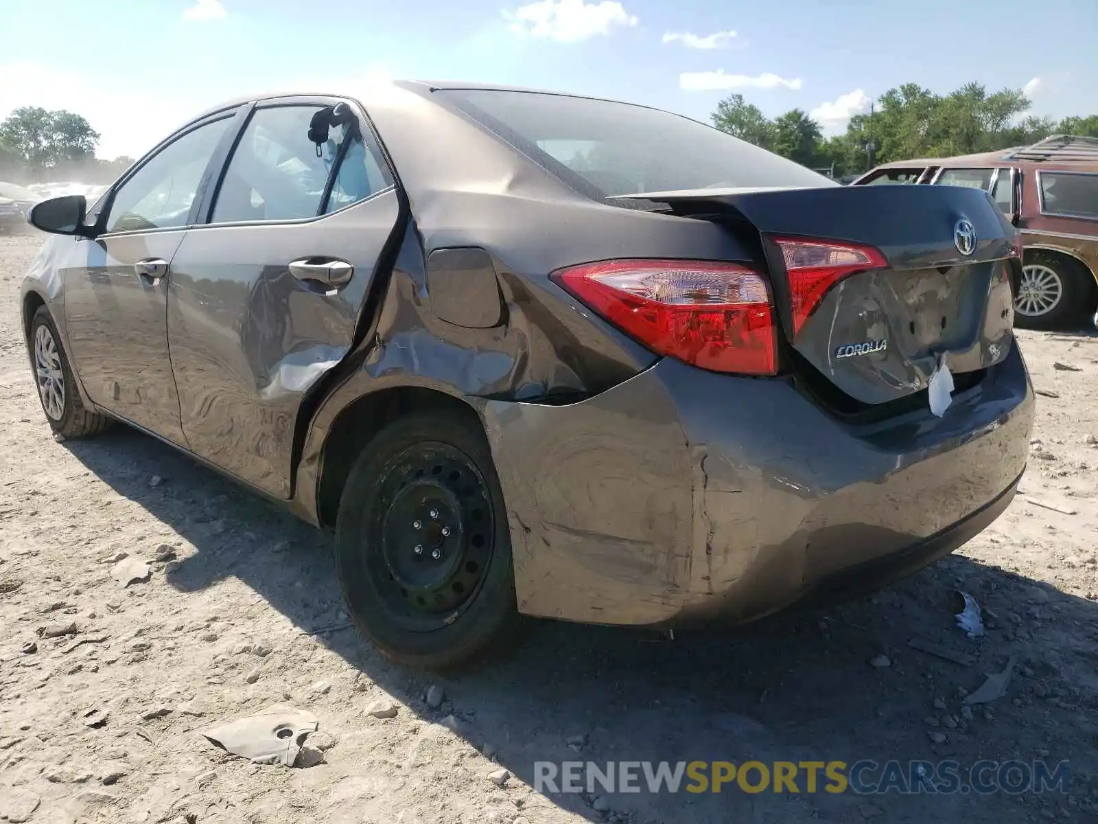 3 Photograph of a damaged car 2T1BURHE2KC187560 TOYOTA COROLLA 2019