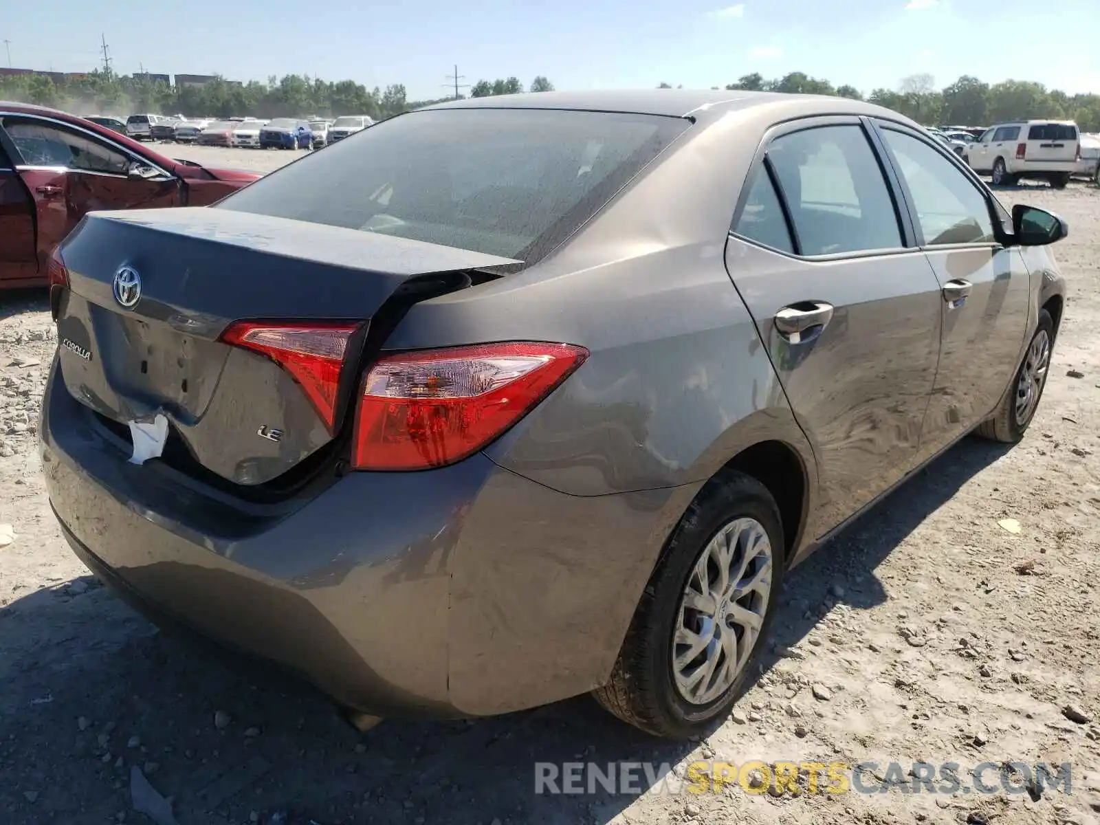 4 Photograph of a damaged car 2T1BURHE2KC187560 TOYOTA COROLLA 2019