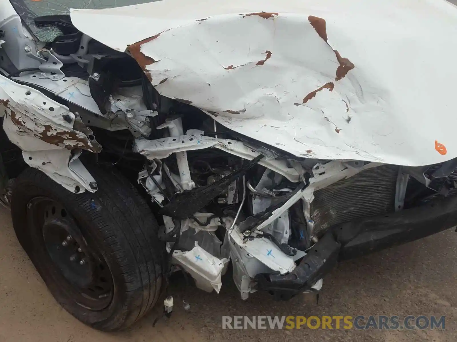 9 Photograph of a damaged car 2T1BURHE2KC190457 TOYOTA COROLLA 2019