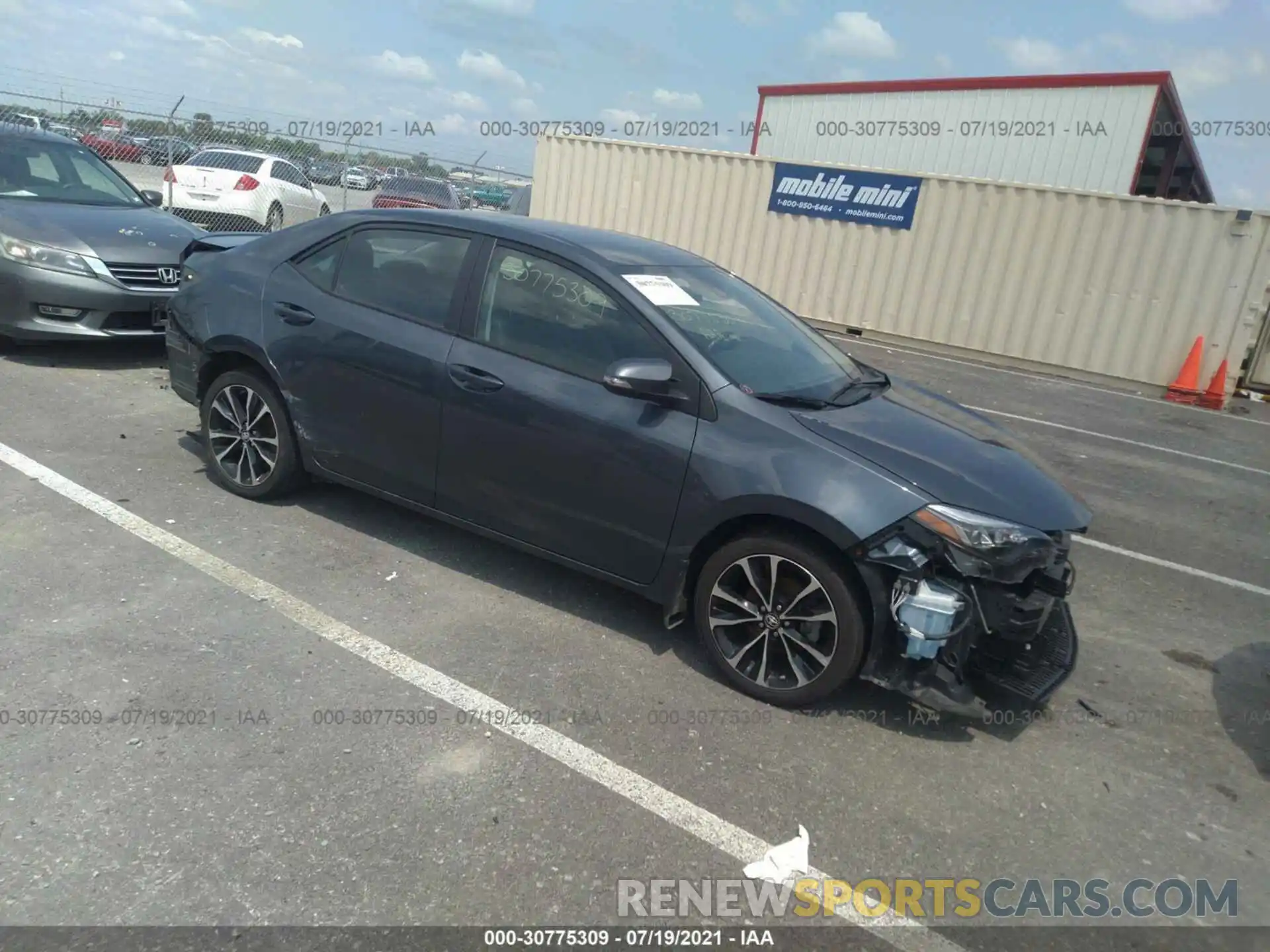 1 Photograph of a damaged car 2T1BURHE2KC190801 TOYOTA COROLLA 2019