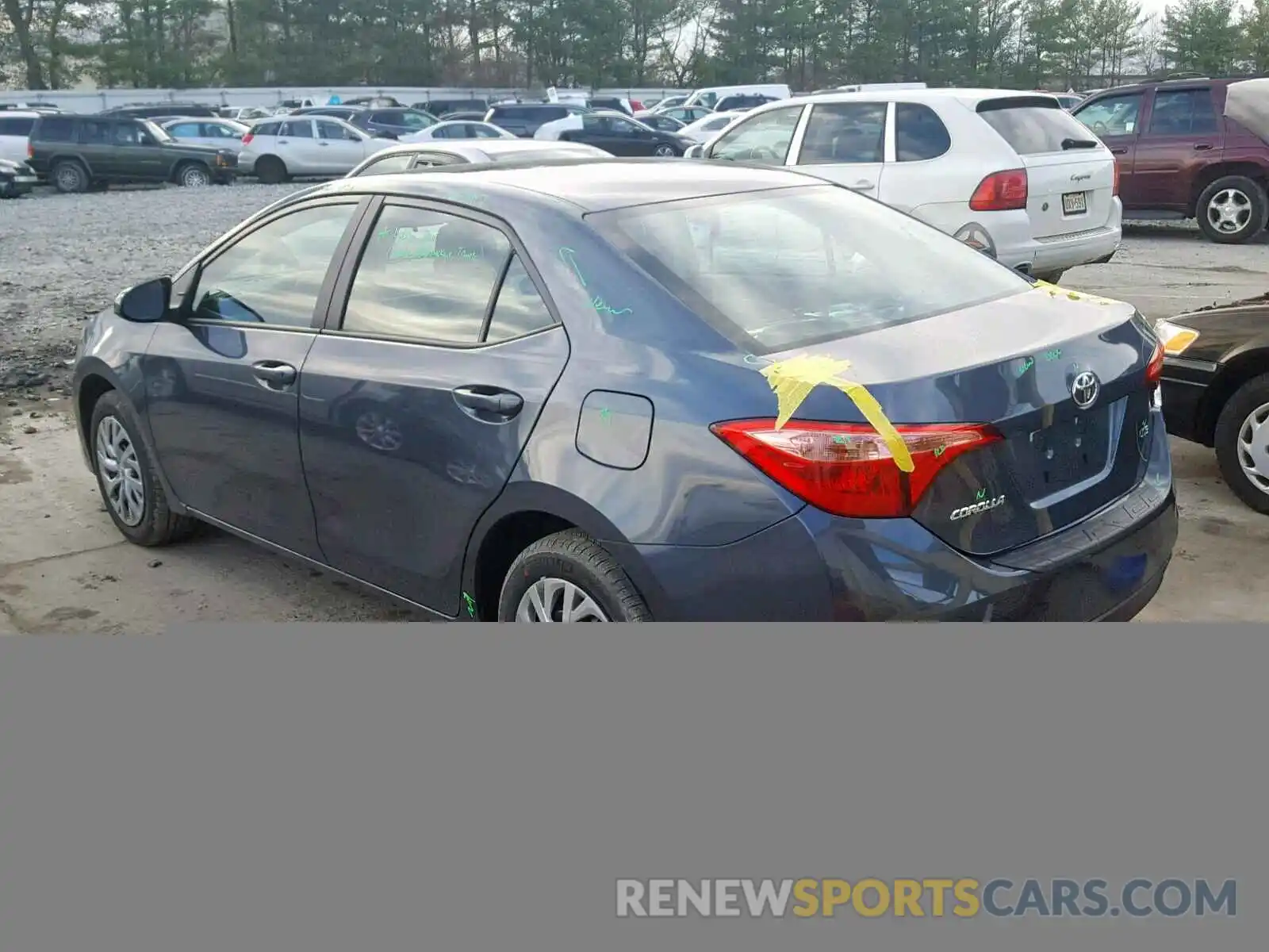 3 Photograph of a damaged car 2T1BURHE2KC192189 TOYOTA COROLLA 2019