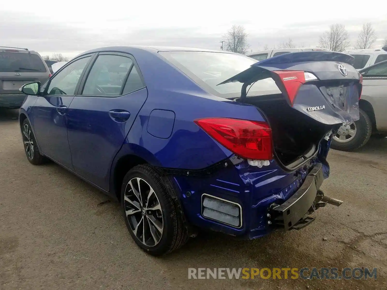 3 Photograph of a damaged car 2T1BURHE2KC192371 TOYOTA COROLLA 2019