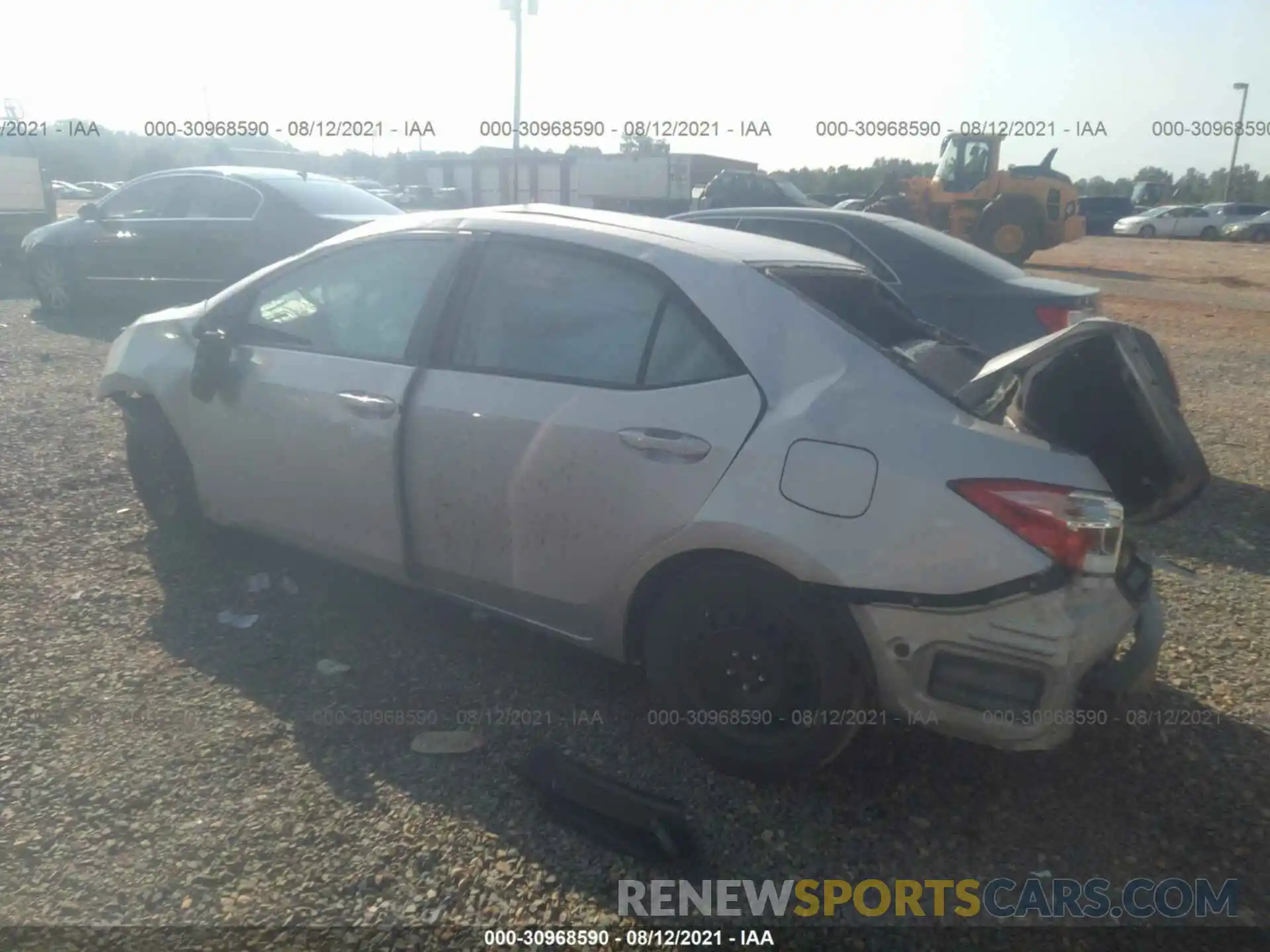 3 Photograph of a damaged car 2T1BURHE2KC194282 TOYOTA COROLLA 2019