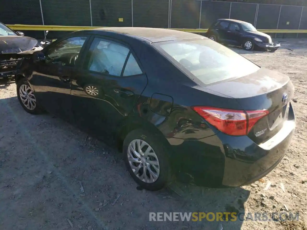 3 Photograph of a damaged car 2T1BURHE2KC194363 TOYOTA COROLLA 2019