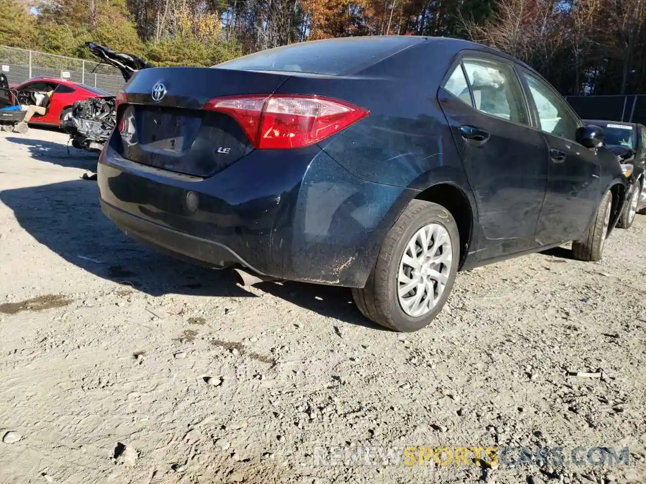 4 Photograph of a damaged car 2T1BURHE2KC194363 TOYOTA COROLLA 2019