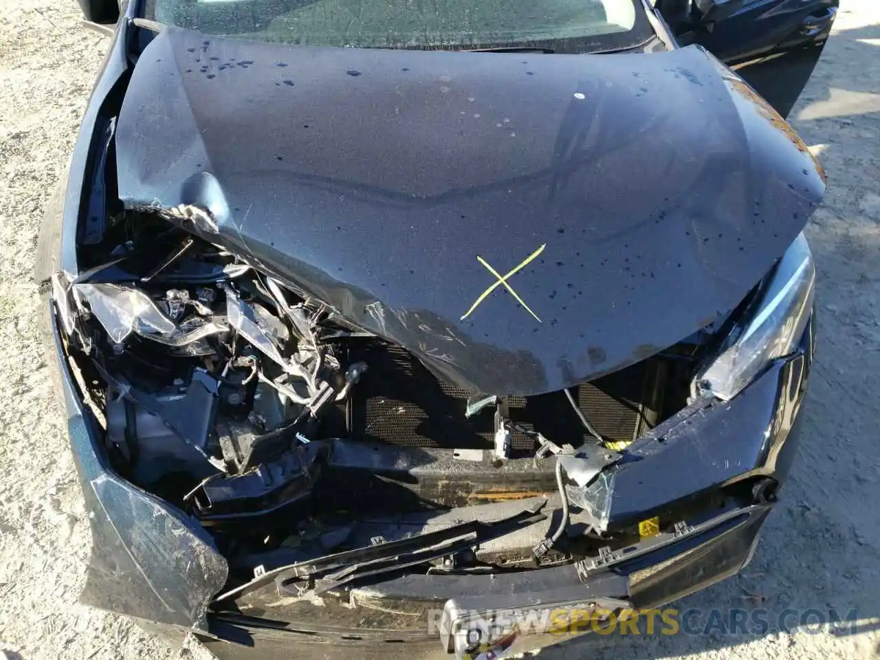 7 Photograph of a damaged car 2T1BURHE2KC194363 TOYOTA COROLLA 2019