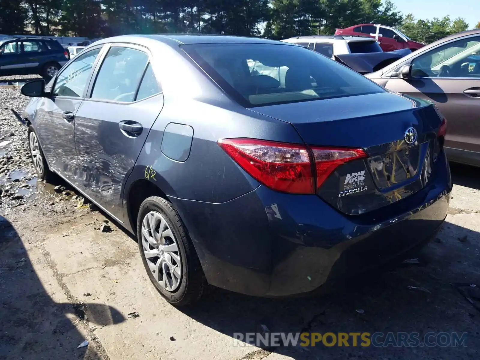 3 Photograph of a damaged car 2T1BURHE2KC194671 TOYOTA COROLLA 2019