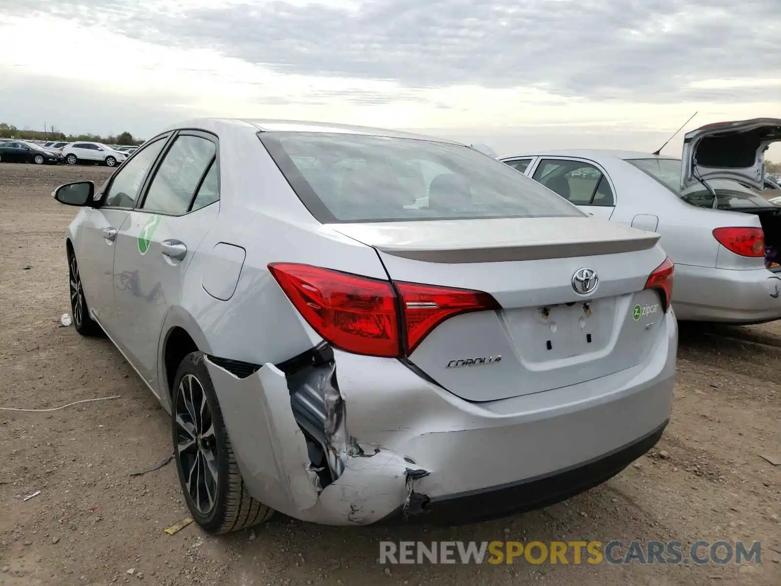 3 Photograph of a damaged car 2T1BURHE2KC196047 TOYOTA COROLLA 2019