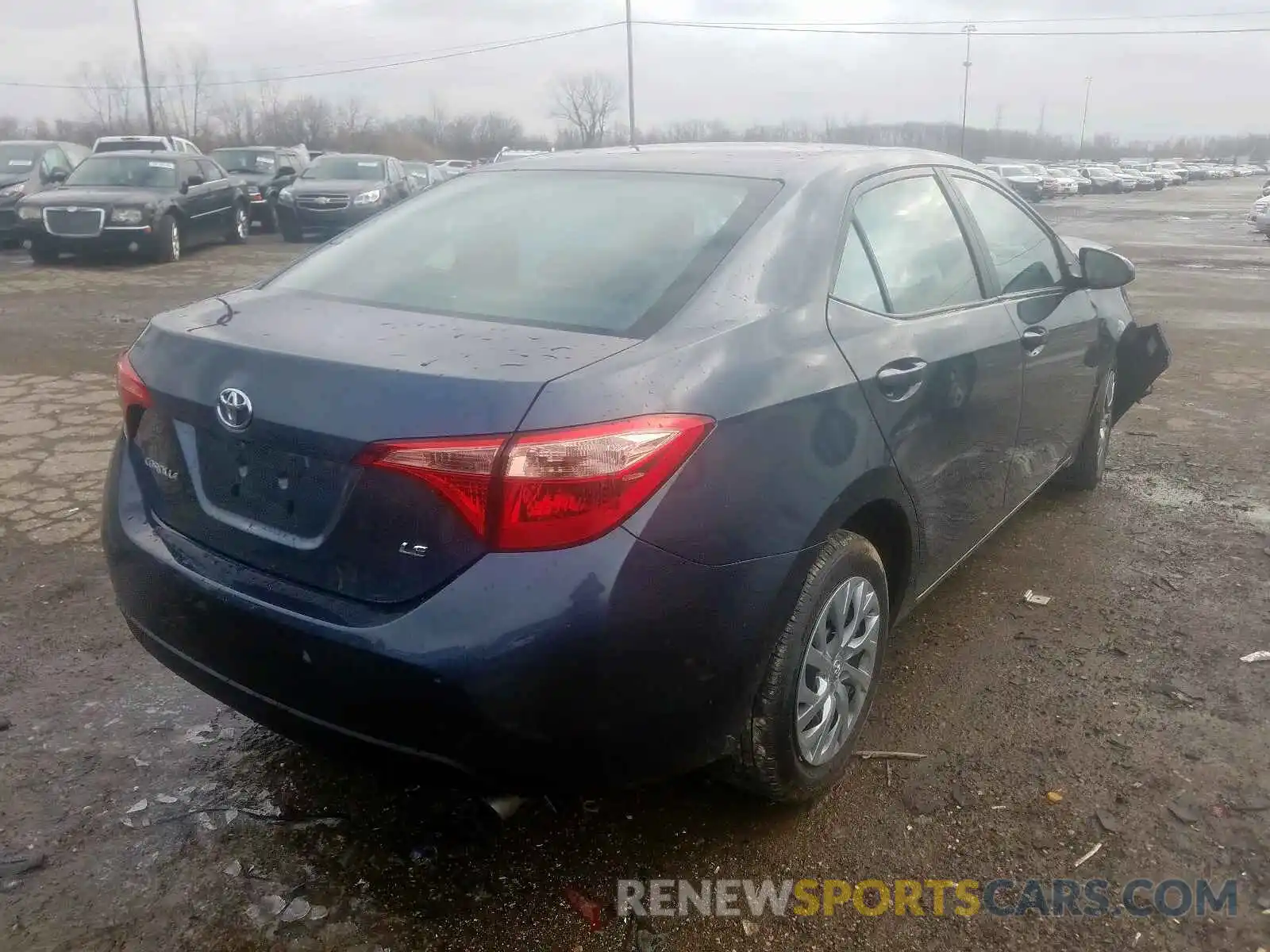 4 Photograph of a damaged car 2T1BURHE2KC197084 TOYOTA COROLLA 2019