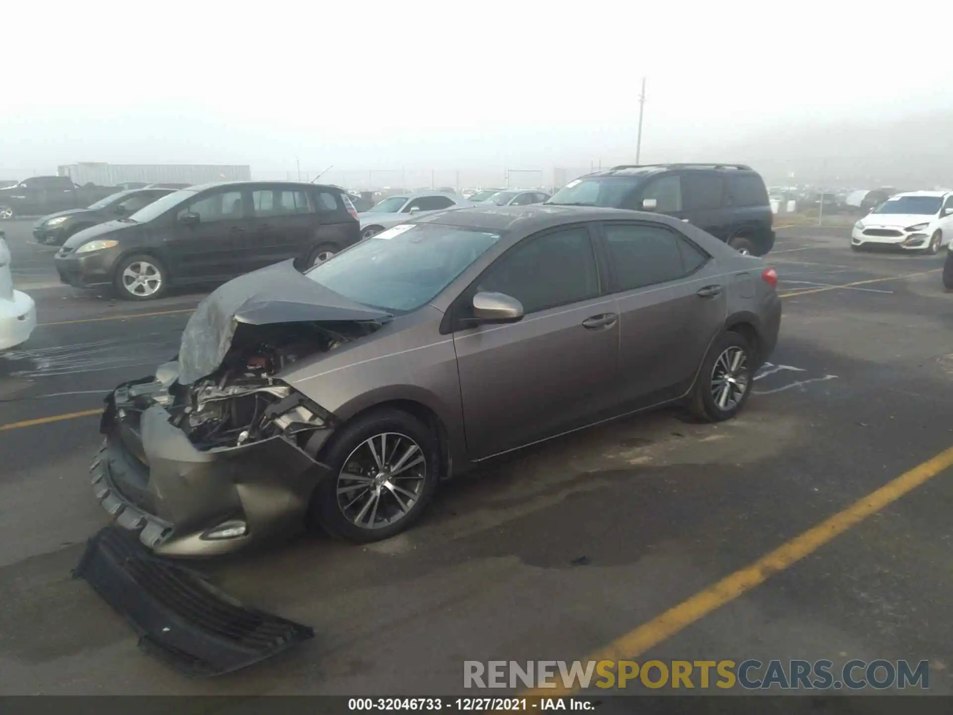 2 Photograph of a damaged car 2T1BURHE2KC198090 TOYOTA COROLLA 2019