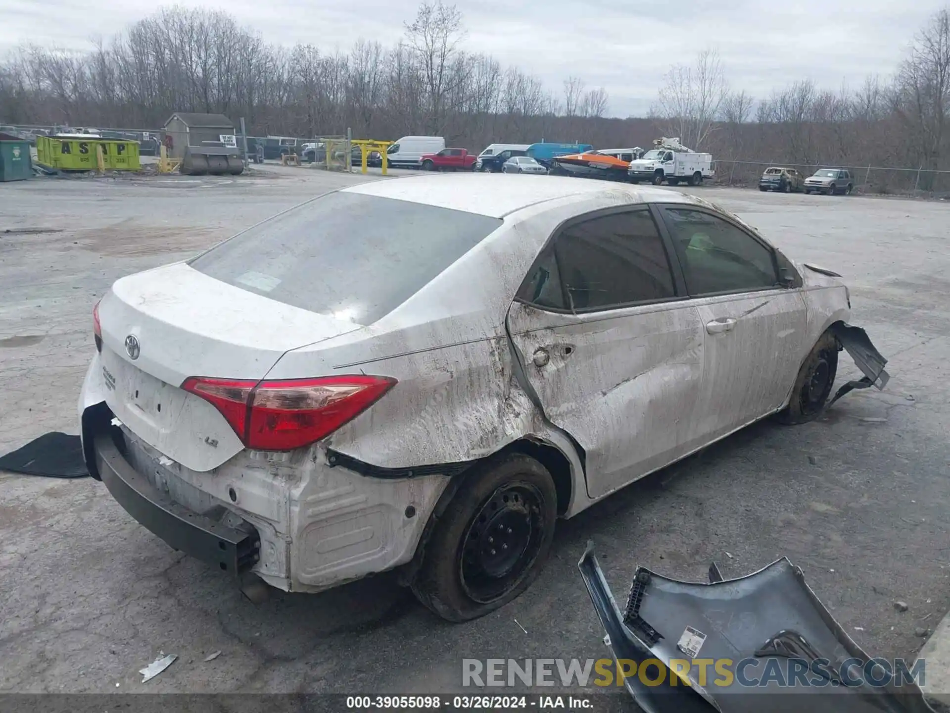 4 Photograph of a damaged car 2T1BURHE2KC198199 TOYOTA COROLLA 2019
