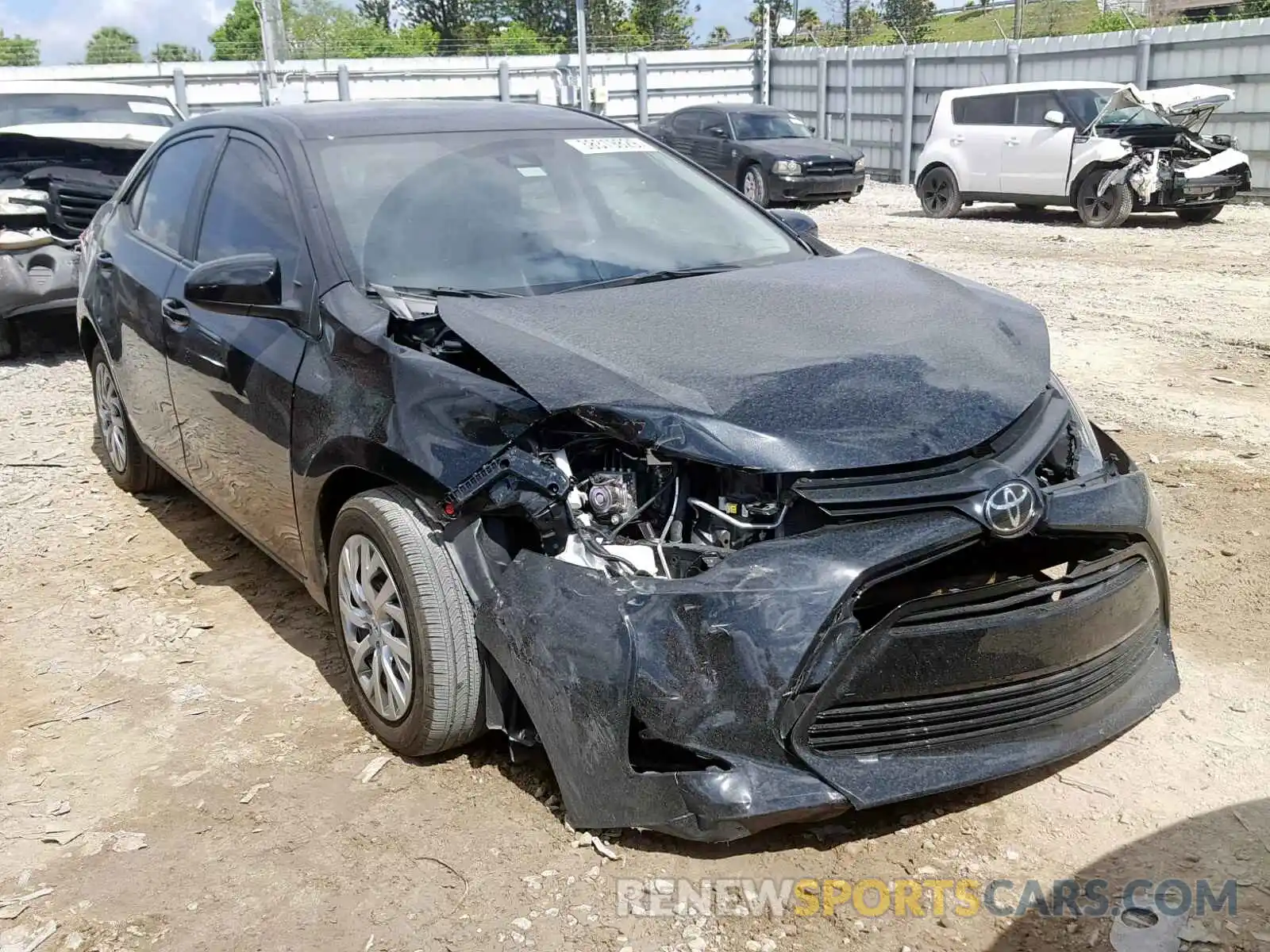 1 Photograph of a damaged car 2T1BURHE2KC198395 TOYOTA COROLLA 2019