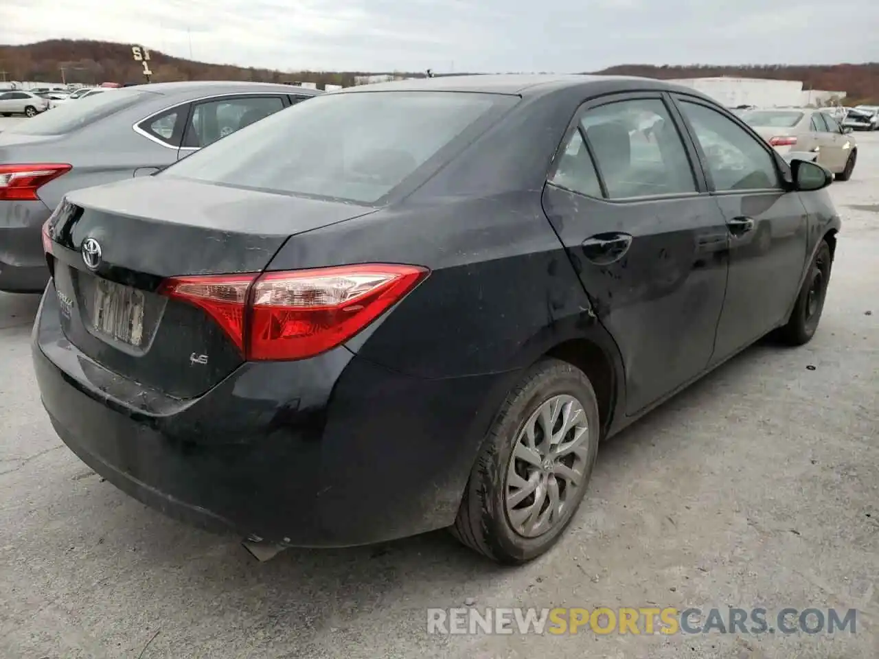 4 Photograph of a damaged car 2T1BURHE2KC200078 TOYOTA COROLLA 2019