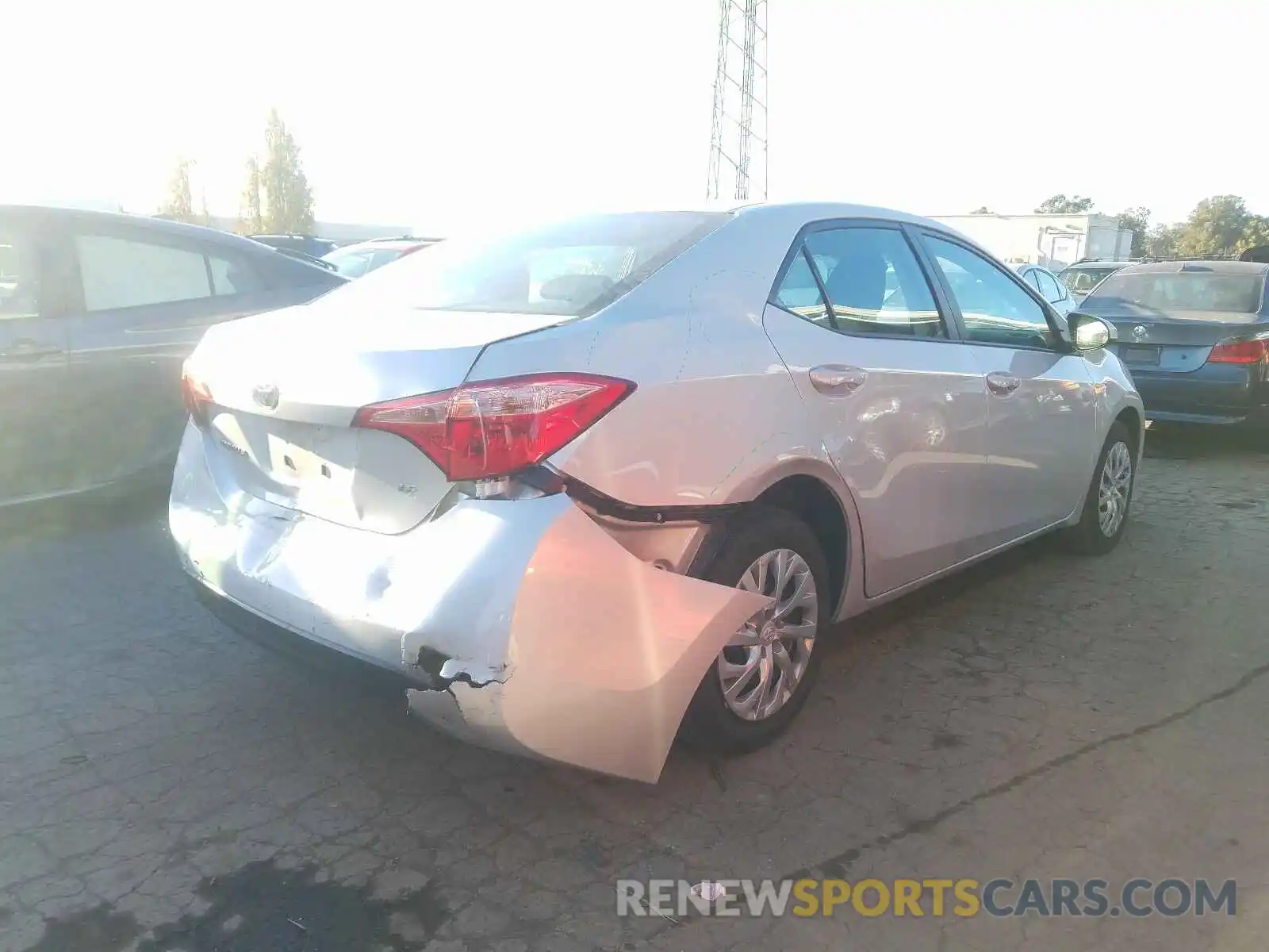 4 Photograph of a damaged car 2T1BURHE2KC200792 TOYOTA COROLLA 2019