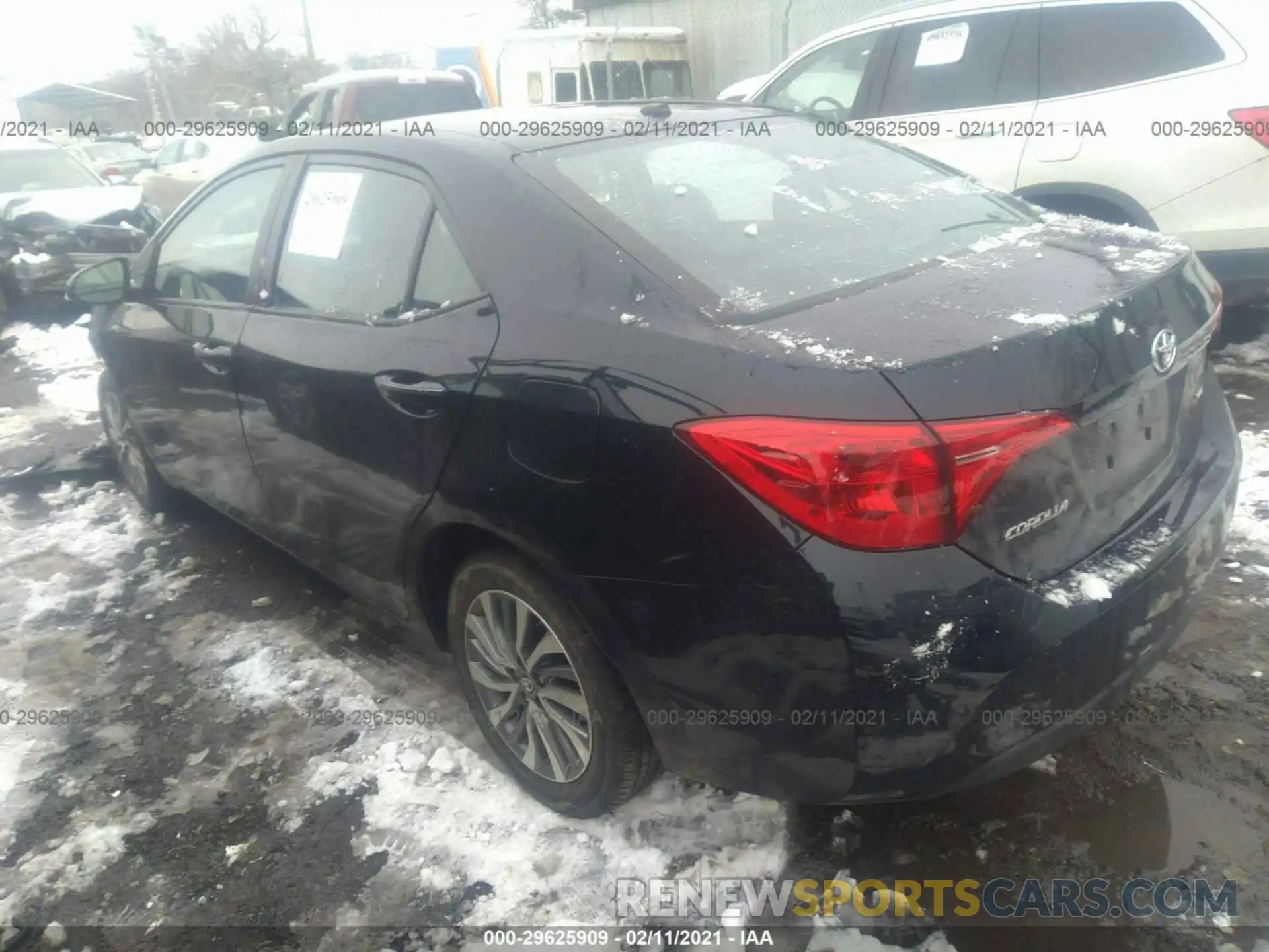 3 Photograph of a damaged car 2T1BURHE2KC203112 TOYOTA COROLLA 2019