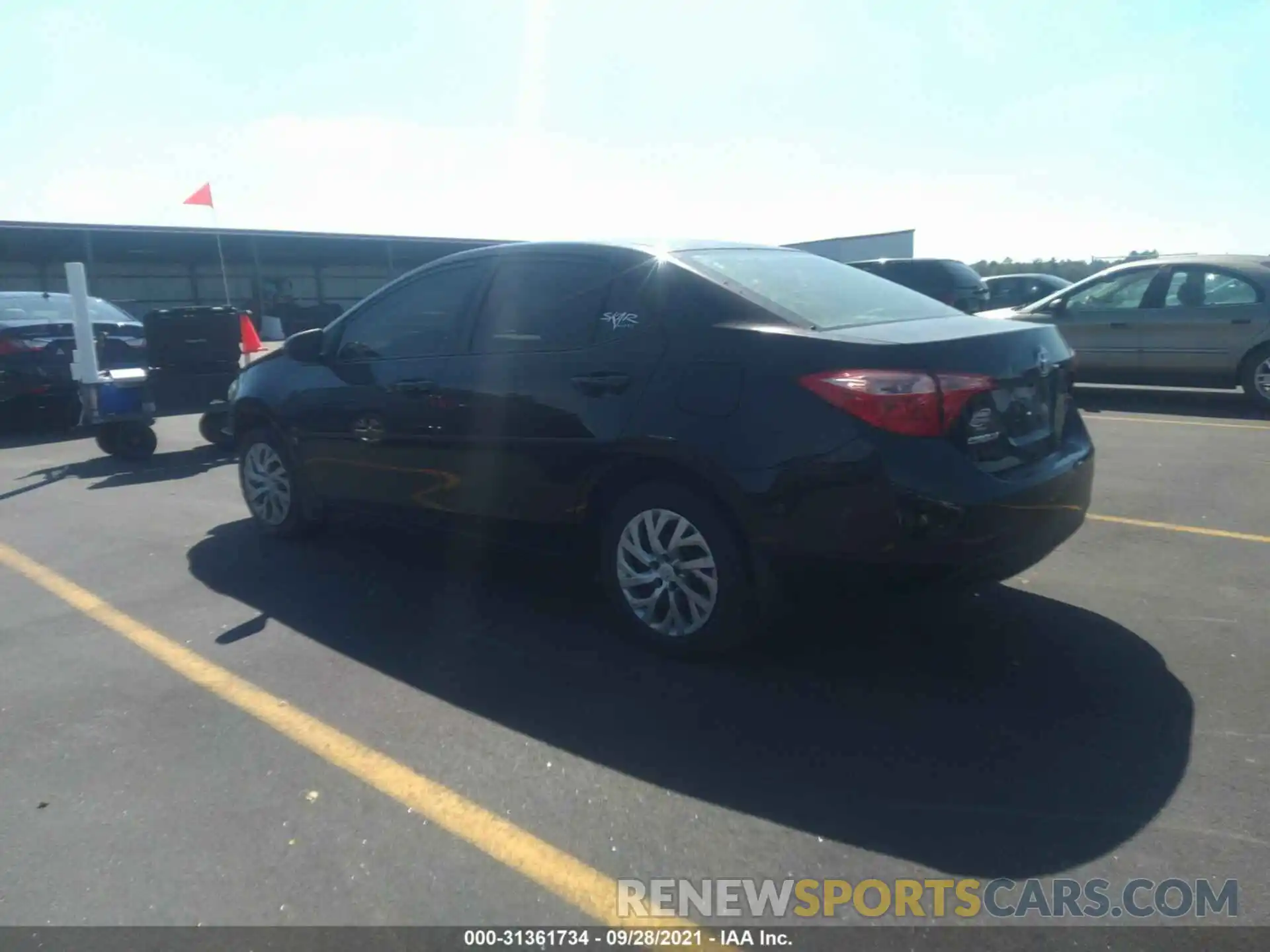 3 Photograph of a damaged car 2T1BURHE2KC203417 TOYOTA COROLLA 2019