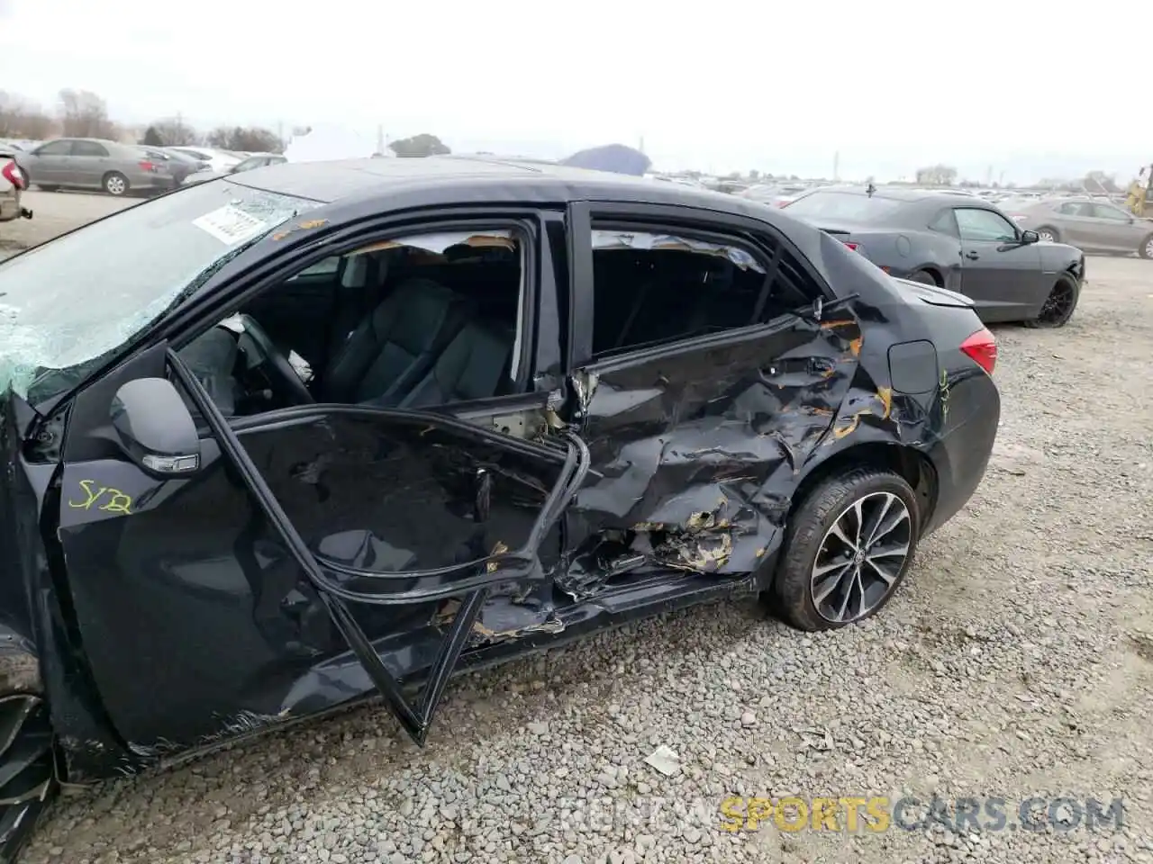 10 Photograph of a damaged car 2T1BURHE2KC203661 TOYOTA COROLLA 2019