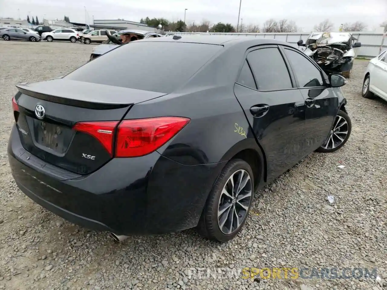 4 Photograph of a damaged car 2T1BURHE2KC203661 TOYOTA COROLLA 2019