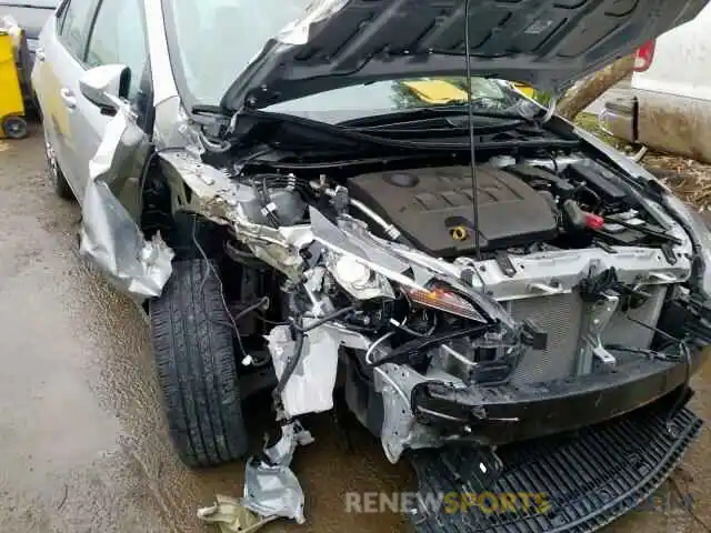 9 Photograph of a damaged car 2T1BURHE2KC203708 TOYOTA COROLLA 2019