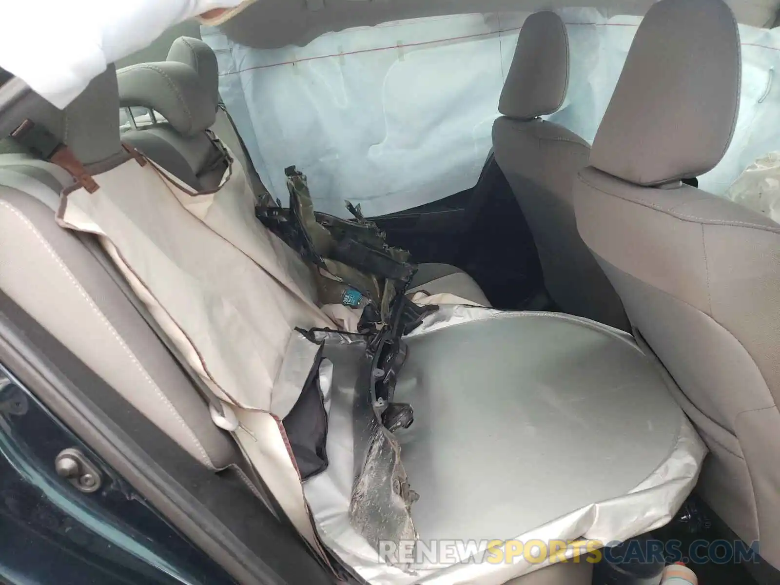 6 Photograph of a damaged car 2T1BURHE2KC204101 TOYOTA COROLLA 2019
