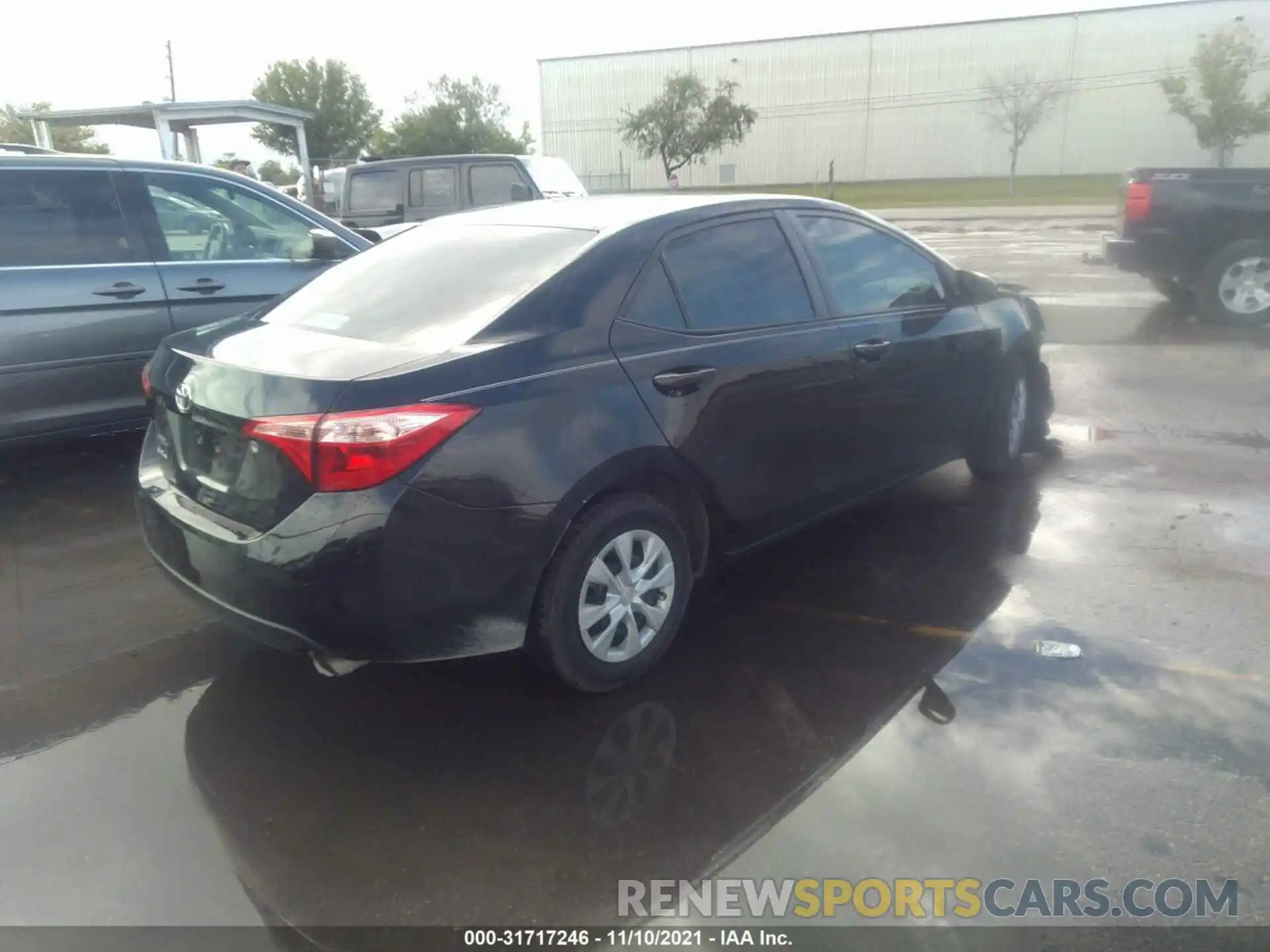 4 Photograph of a damaged car 2T1BURHE2KC204163 TOYOTA COROLLA 2019