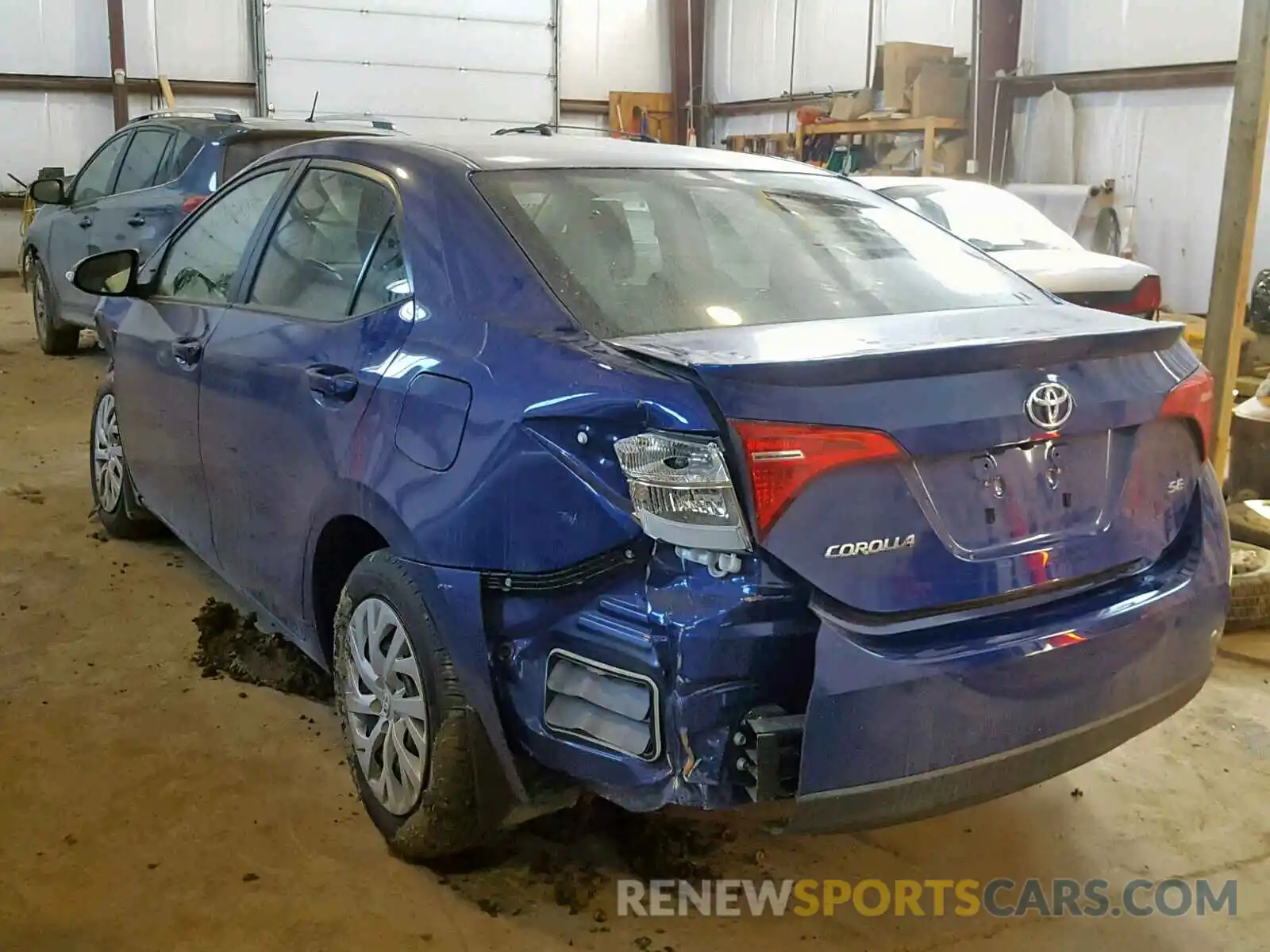 3 Photograph of a damaged car 2T1BURHE2KC204695 TOYOTA COROLLA 2019