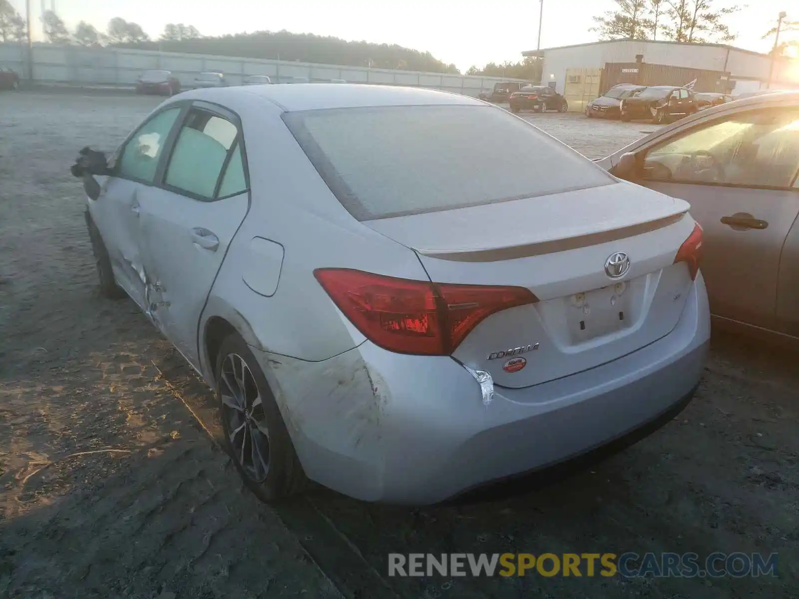 3 Photograph of a damaged car 2T1BURHE2KC205488 TOYOTA COROLLA 2019