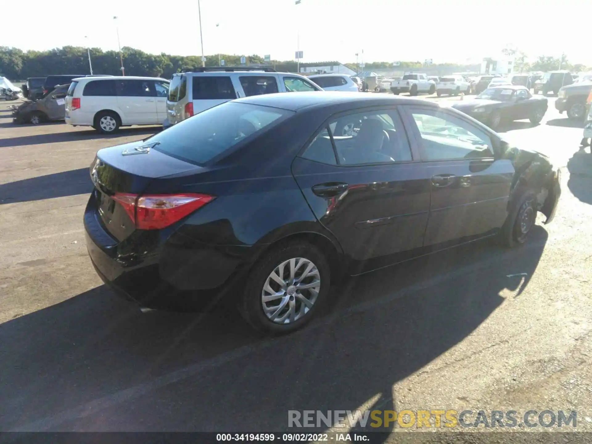 4 Photograph of a damaged car 2T1BURHE2KC206138 TOYOTA COROLLA 2019