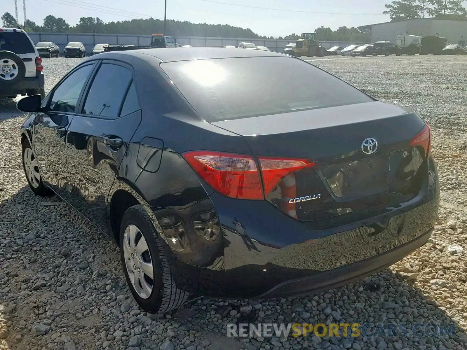 3 Photograph of a damaged car 2T1BURHE2KC206219 TOYOTA COROLLA 2019