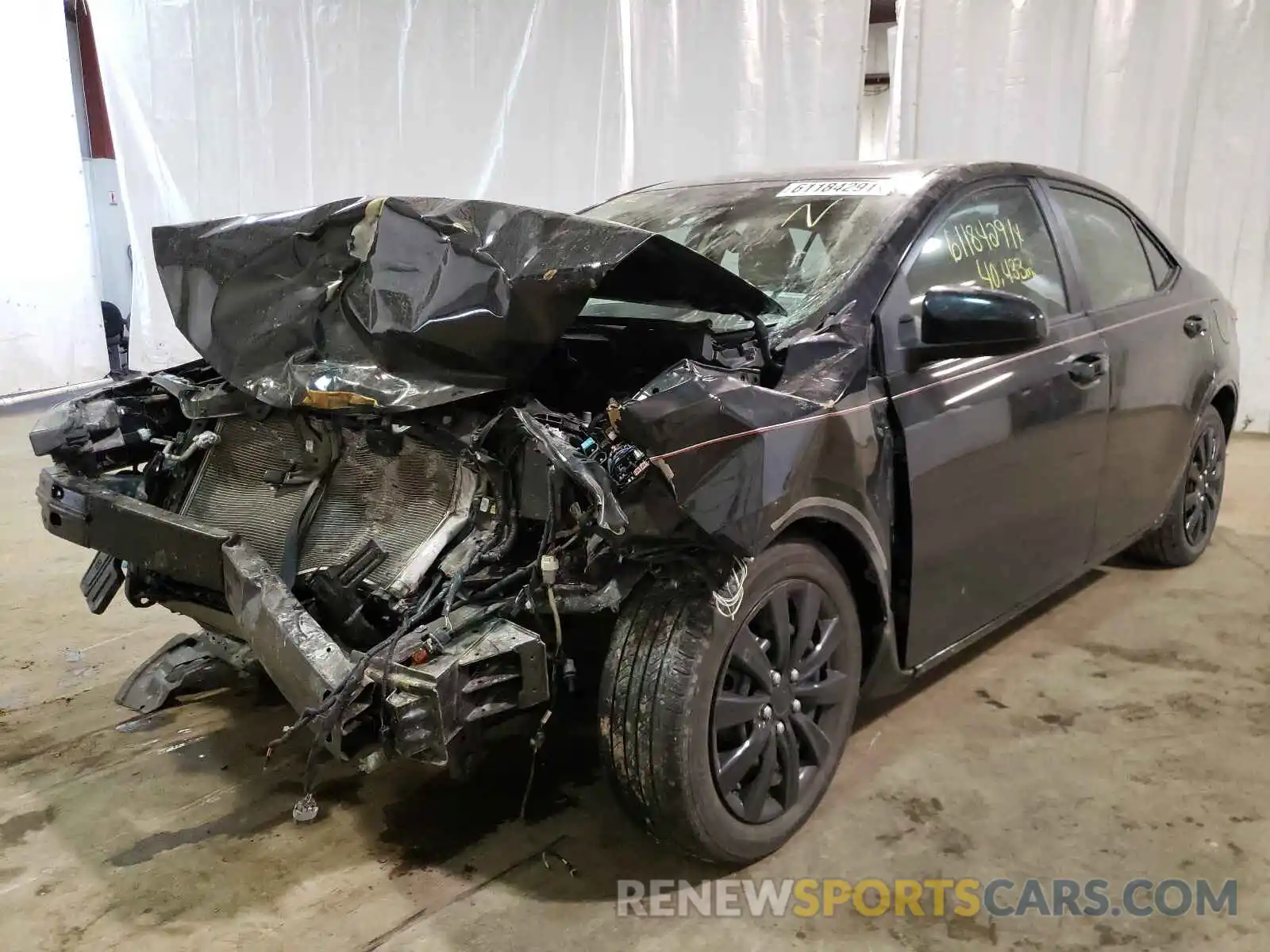 2 Photograph of a damaged car 2T1BURHE2KC206236 TOYOTA COROLLA 2019