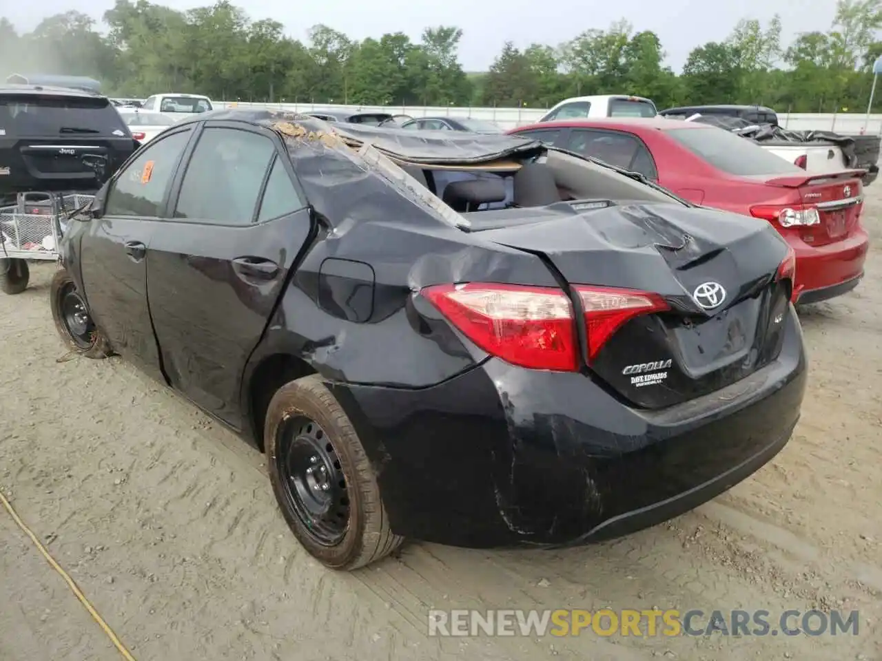 3 Photograph of a damaged car 2T1BURHE2KC206530 TOYOTA COROLLA 2019